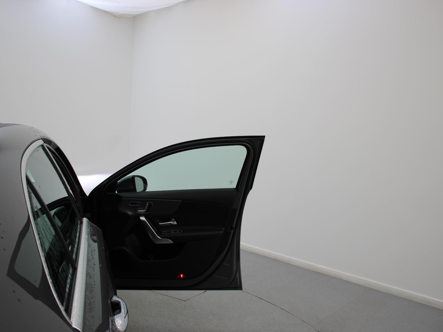 Used Mercedes-Benz A-Class 2018 for sale - 77415208: Photo 41