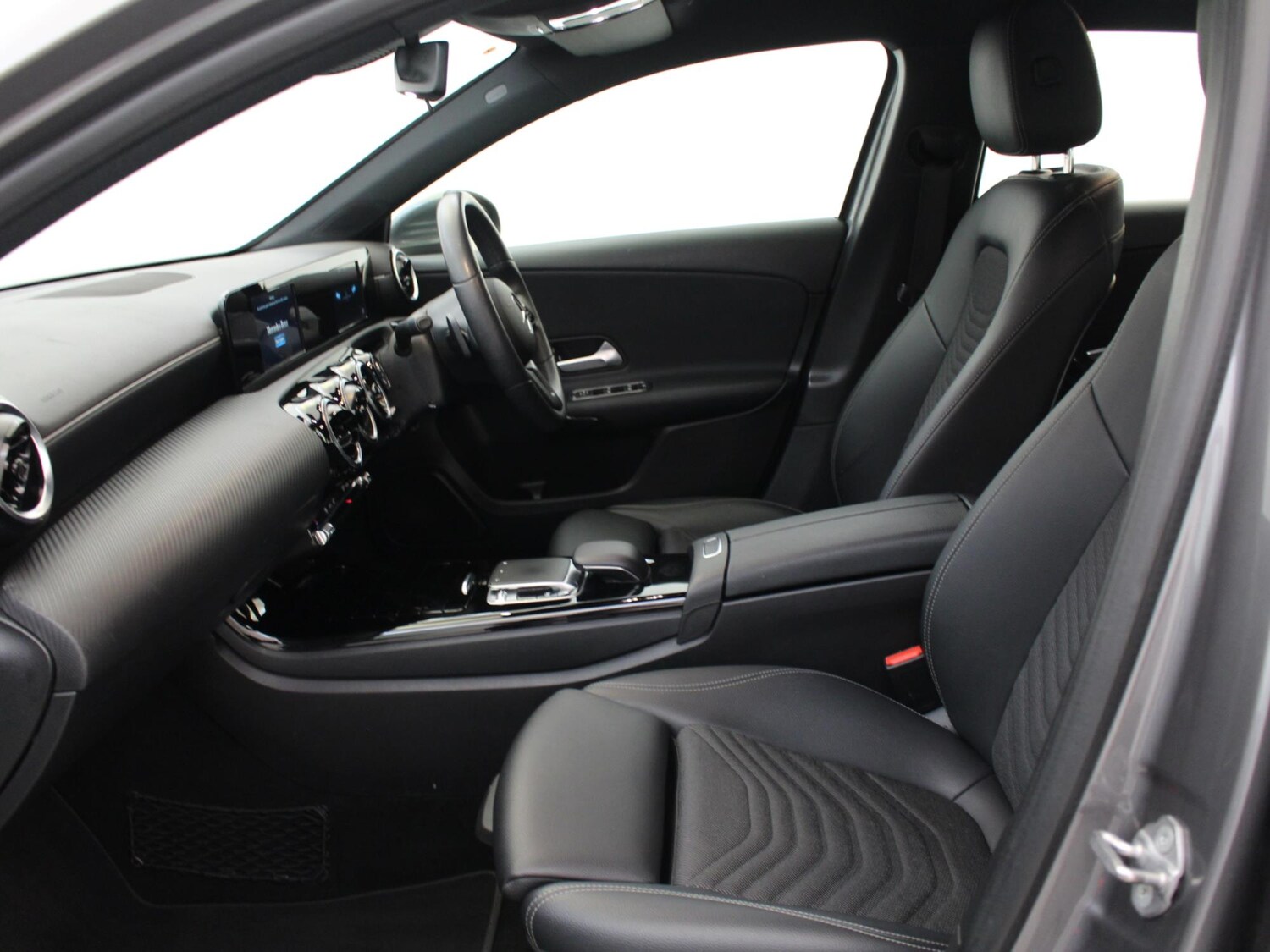 Used Mercedes-Benz A-Class 2019 for sale - 77472837: Photo 10