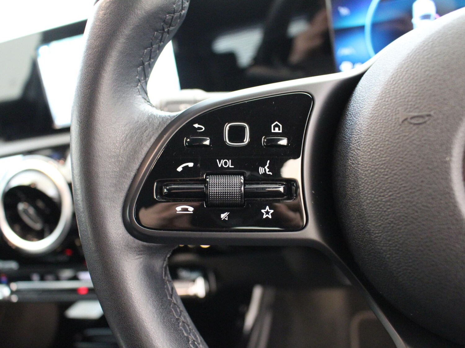 Used Mercedes-Benz A-Class 2019 for sale - 77472837: Photo 25