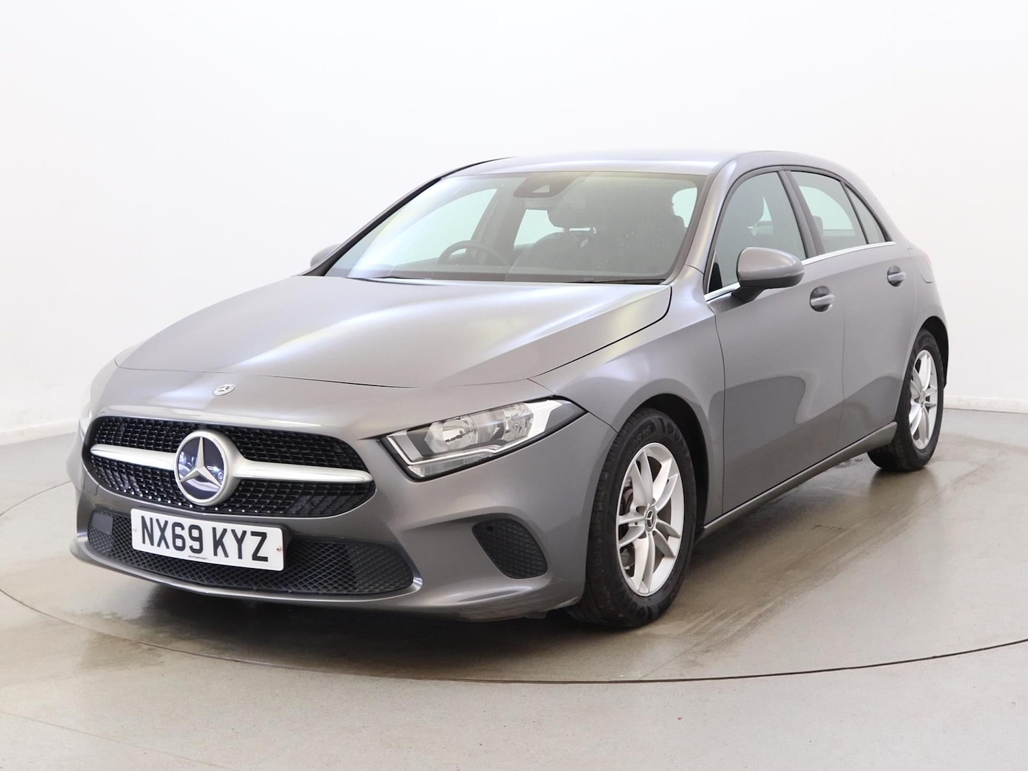 Used Mercedes-Benz A-Class 2019 for sale - 77472837: Photo 3