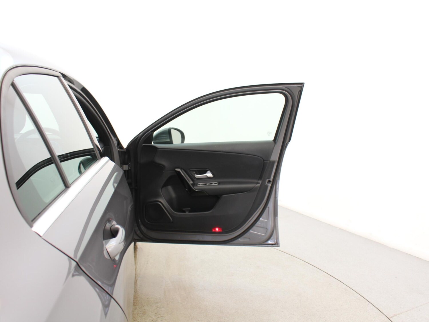 Used Mercedes-Benz A-Class 2019 for sale - 77472837: Photo 30