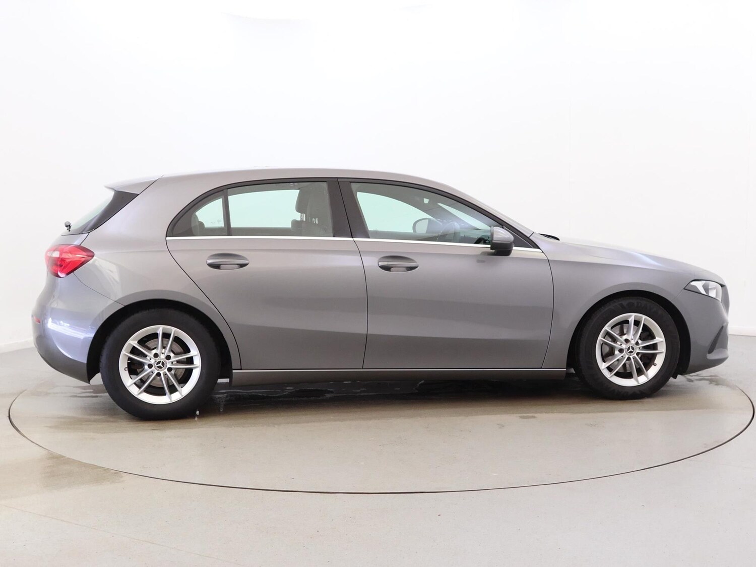 Used Mercedes-Benz A-Class 2019 for sale - 77472837: Photo 8