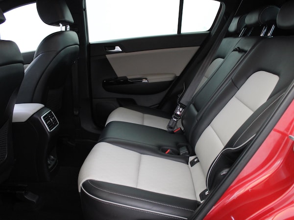 Used Kia Sportage 2022 for sale - 76316270: Photo 11