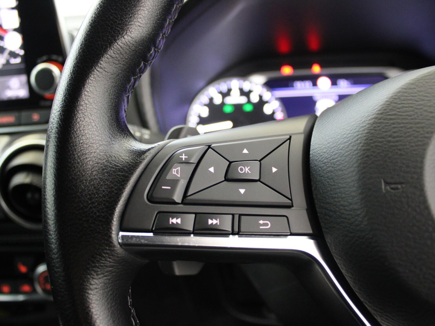 Used Nissan Juke 2022 for sale - 76300258: Photo 32