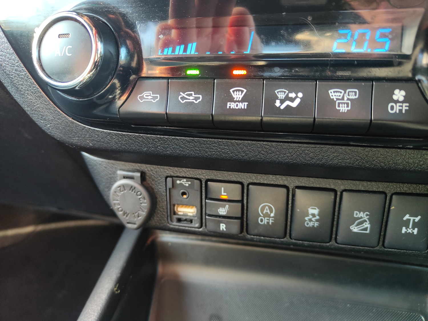 Used Toyota Hilux 2019 for sale - 78052899: Photo 16