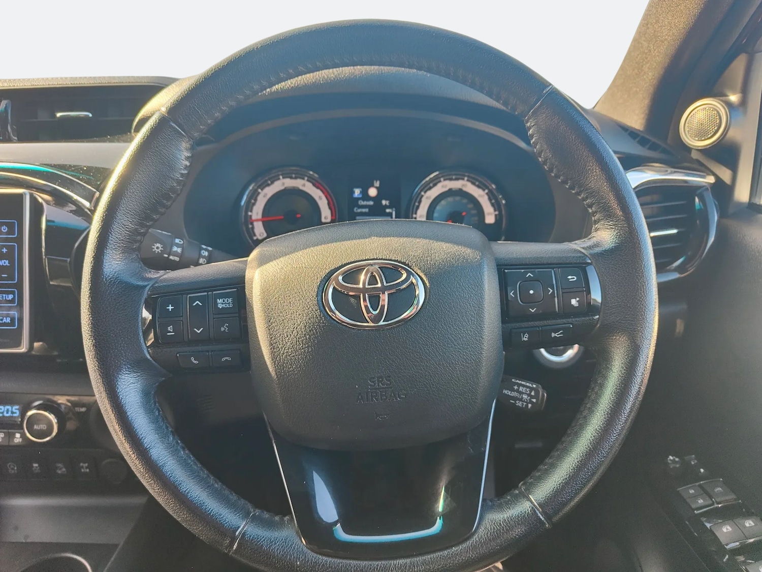 Used Toyota Hilux 2019 for sale - 78052899: Photo 18