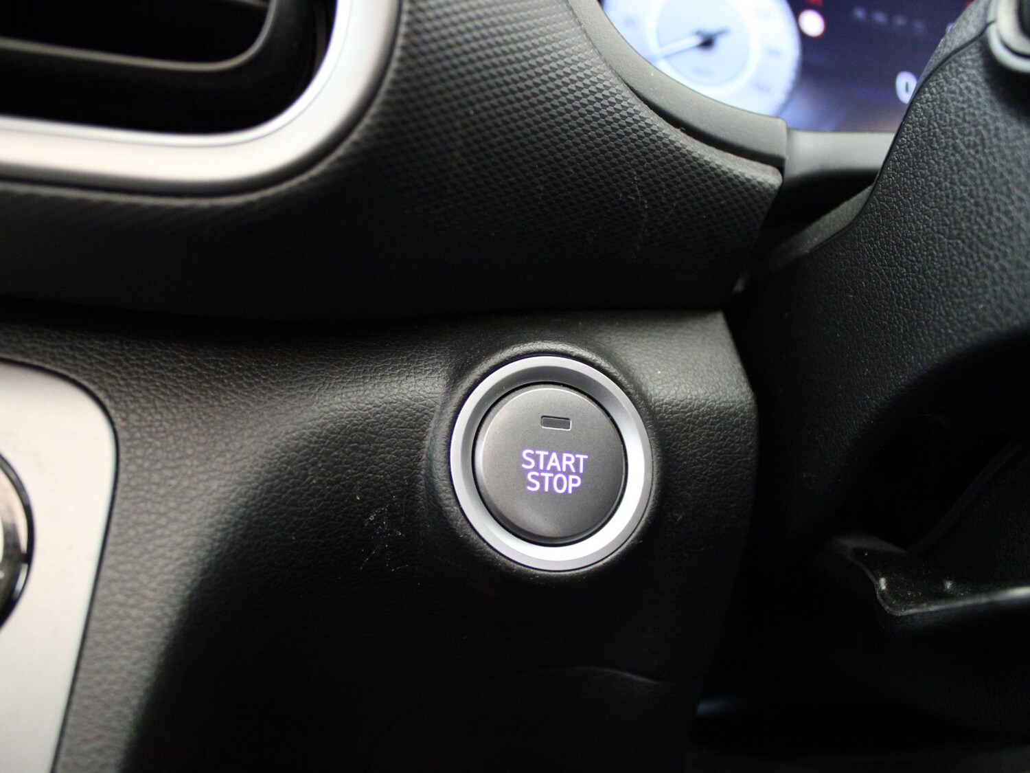 Used Hyundai KONA 2022 for sale - 76157998: Photo 18