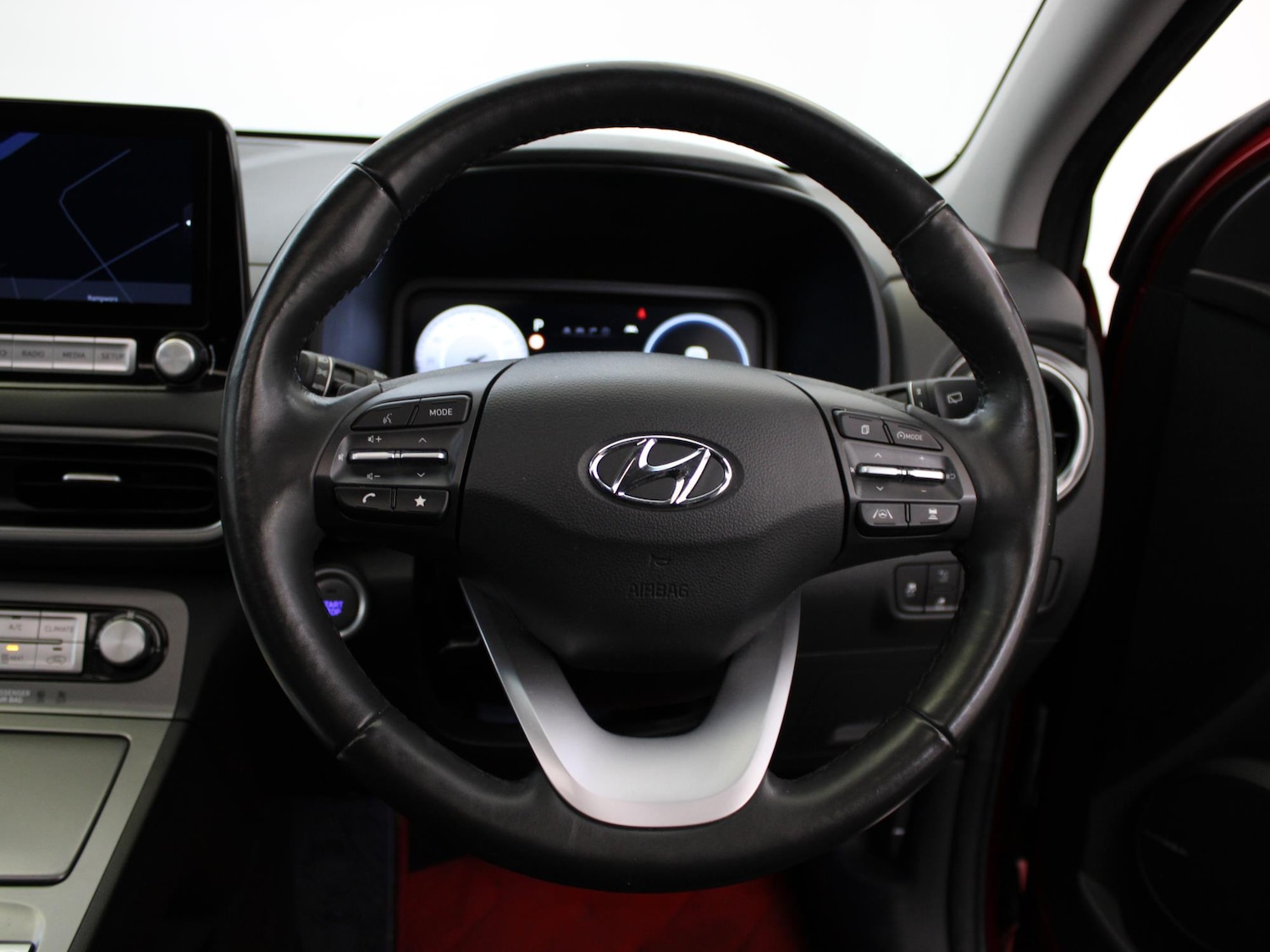 Used Hyundai KONA 2022 for sale - 76157998: Photo 34