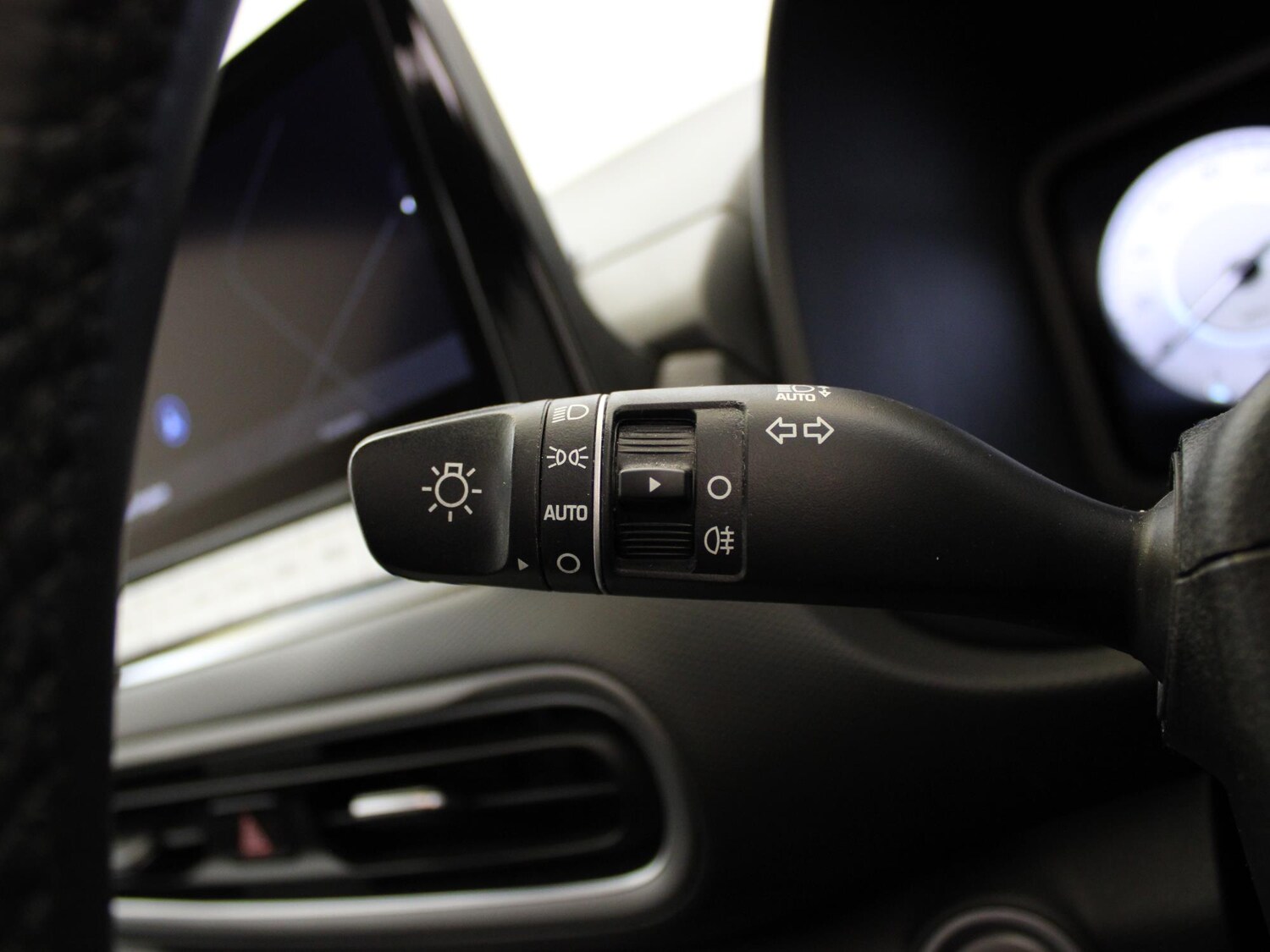 Used Hyundai KONA 2022 for sale - 76157998: Photo 38