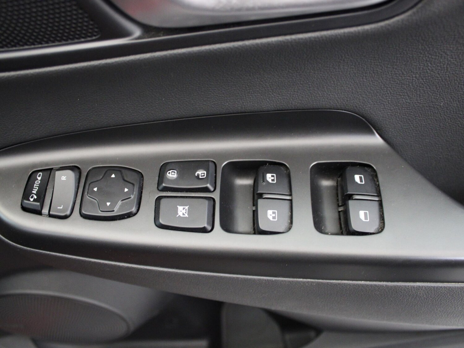 Used Hyundai KONA 2022 for sale - 76157998: Photo 41