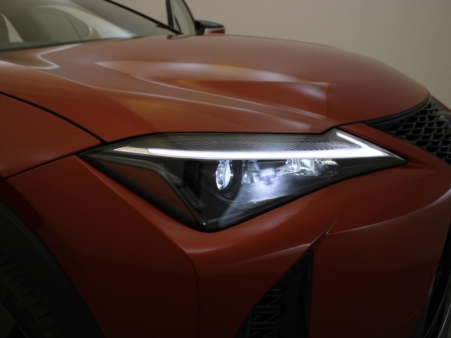 Used Lexus UX 2023 for sale - 75674105: Photo 34