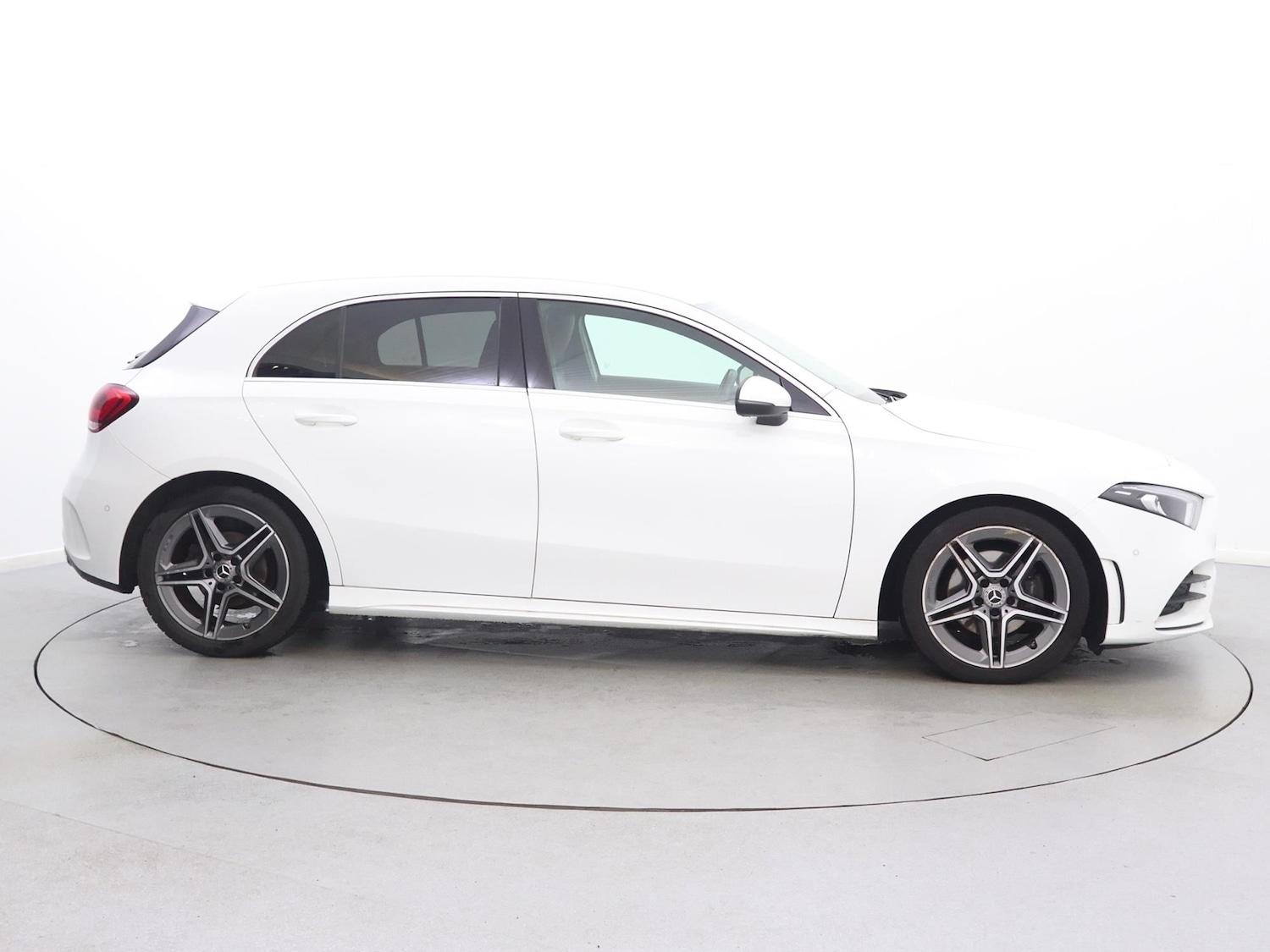 Used Mercedes-Benz A-Class 2019 for sale - 77943851: Photo 8