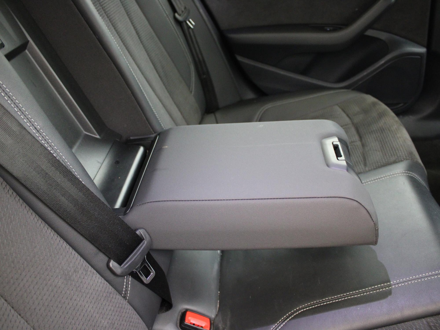 Used Audi A4 2021 for sale - 77500745: Photo 12