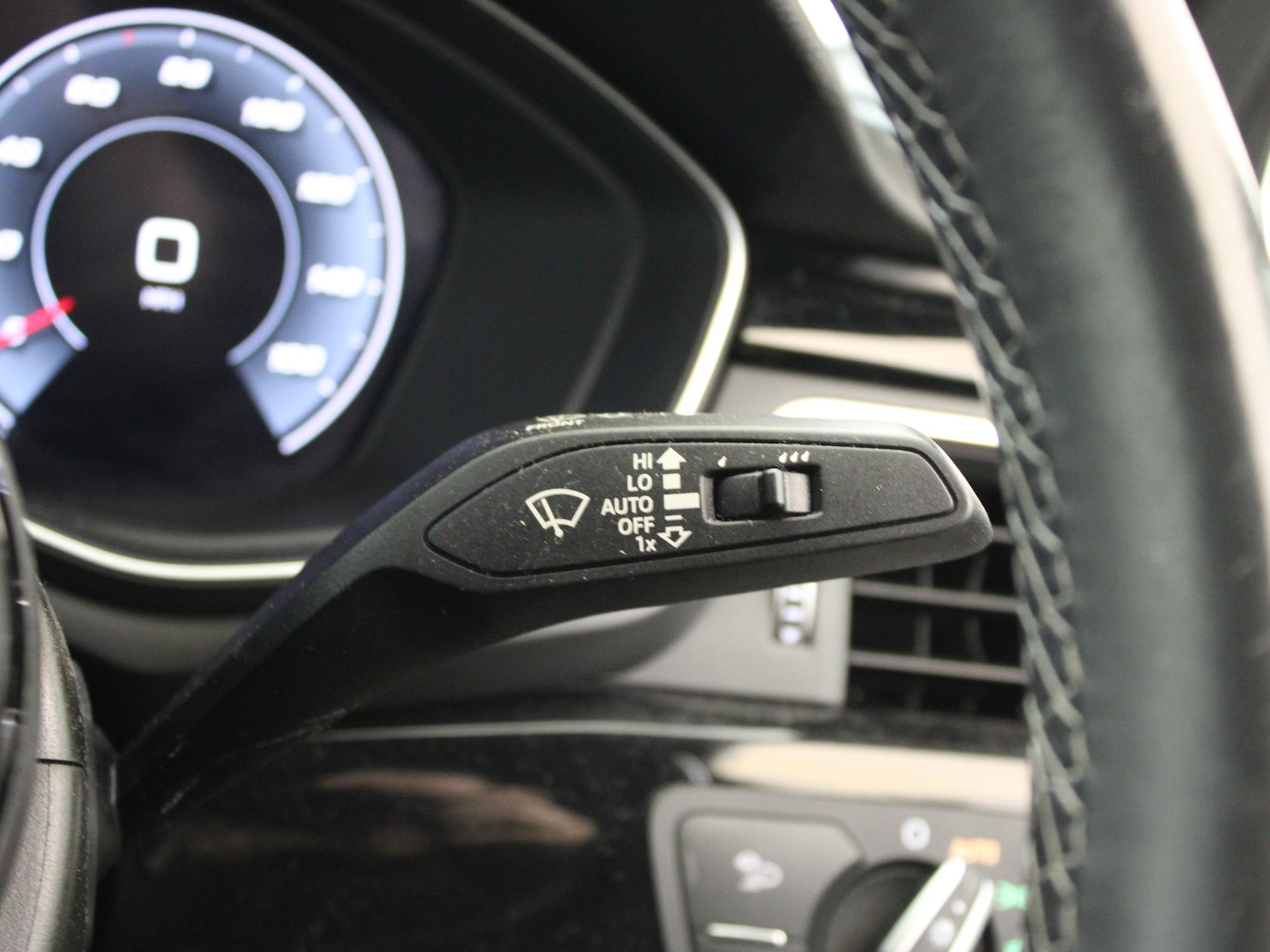 Used Audi A4 2021 for sale - 77500745: Photo 32