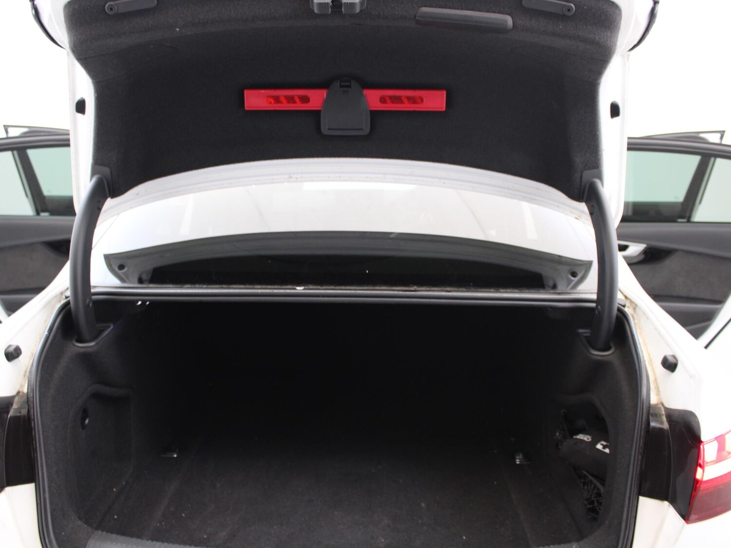 Used Audi A4 2021 for sale - 77500745: Photo 35