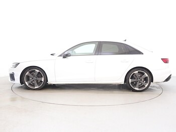 Used Audi A4 2021 for sale - 77500745: Photo