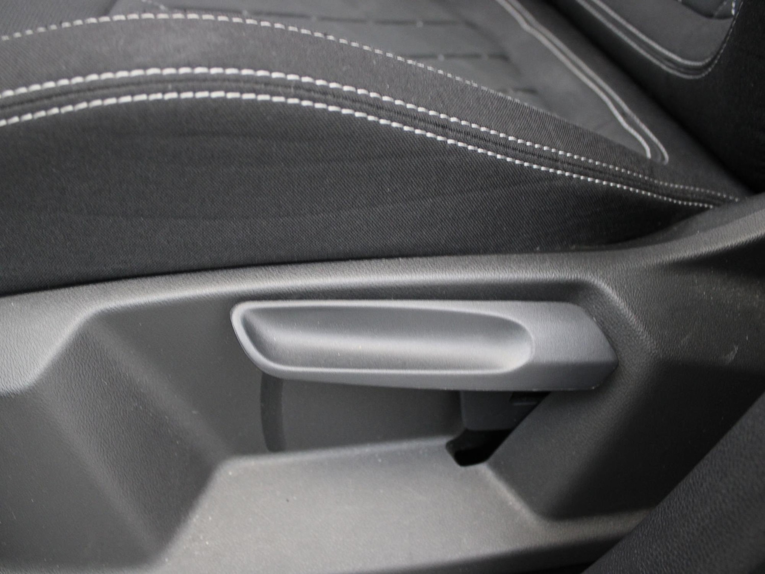 Used Skoda Karoq 2020 for sale - 77240077: Photo 12