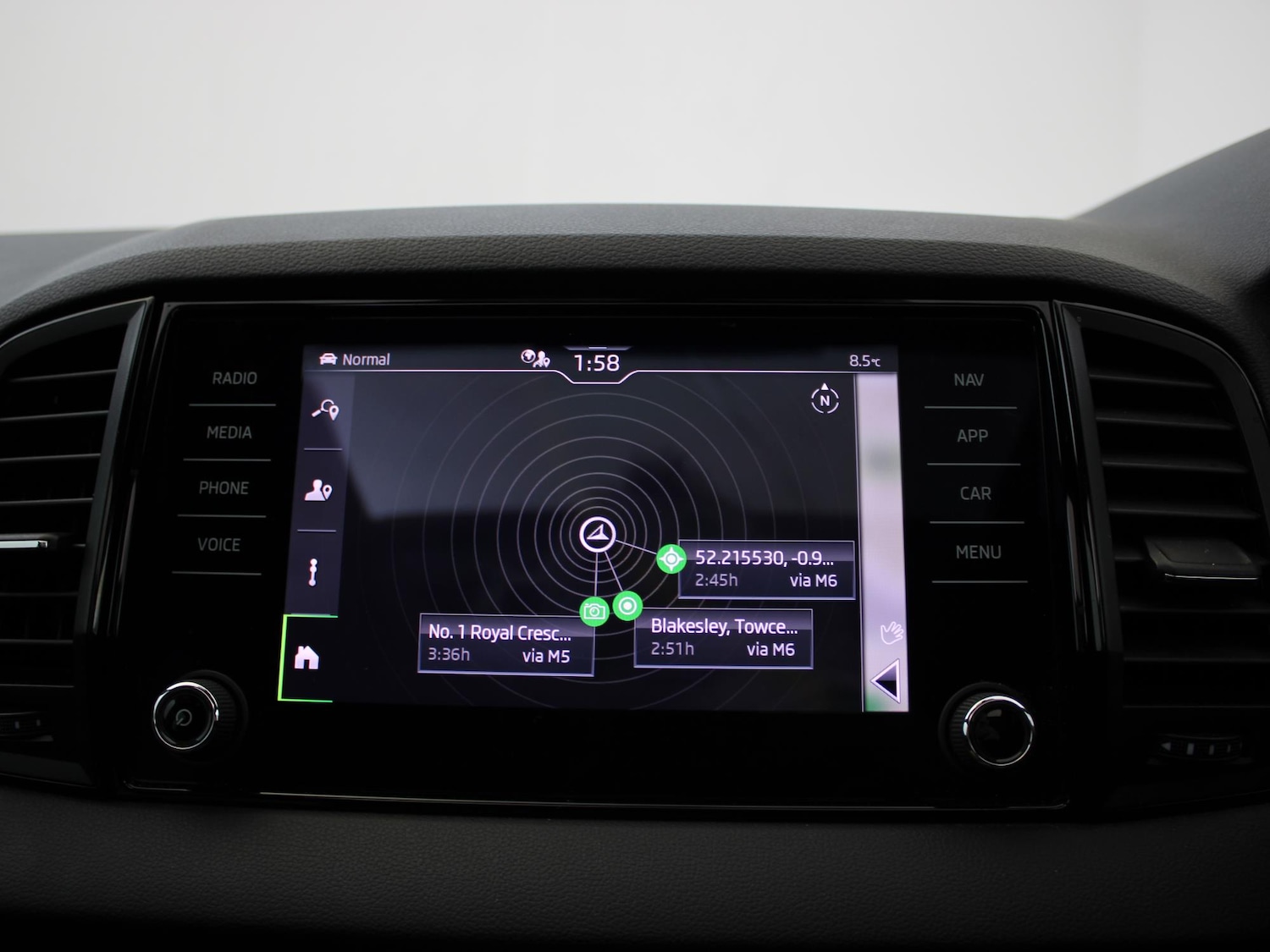 Used Skoda Karoq 2020 for sale - 77240077: Photo 27