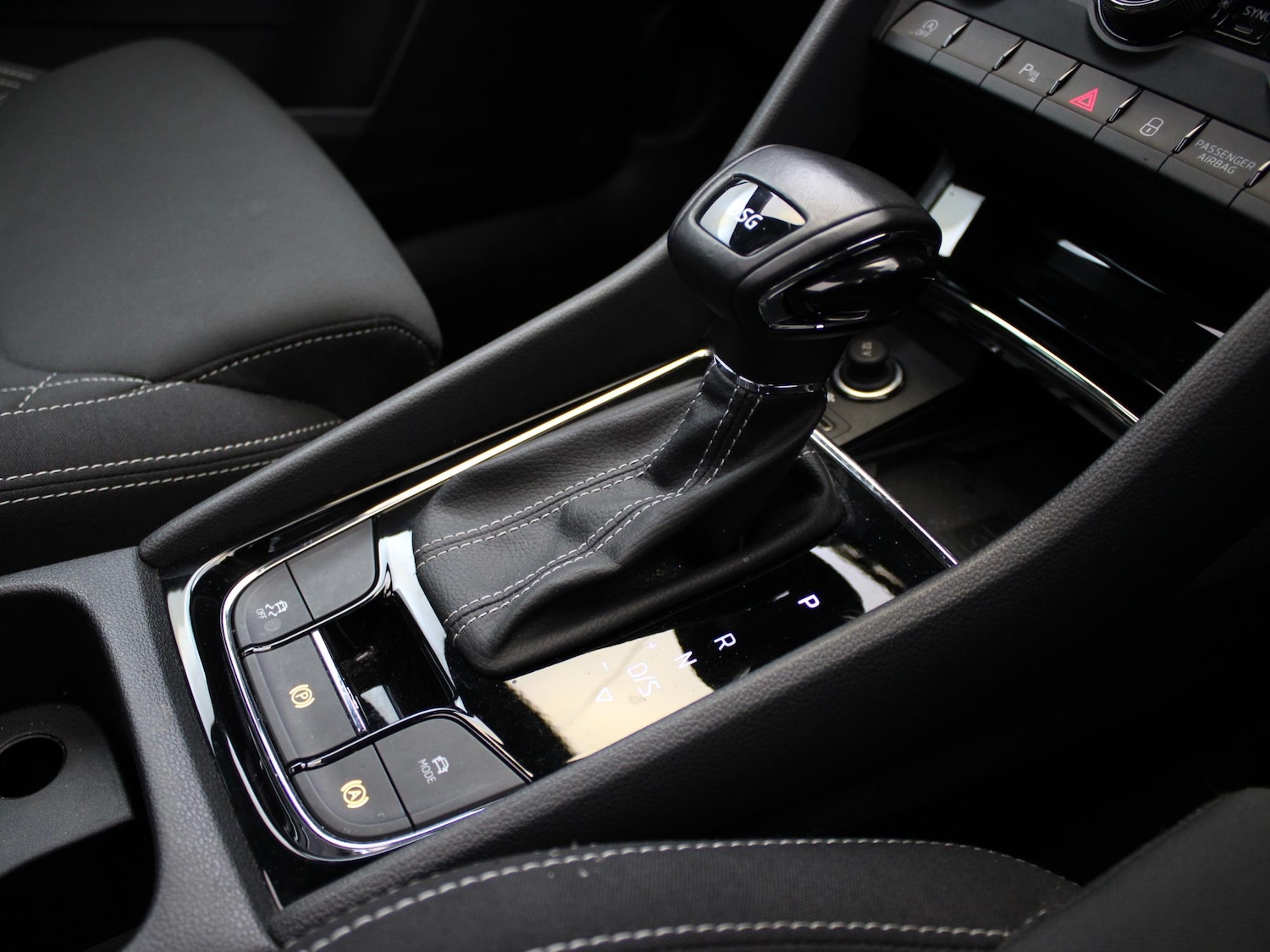 Used Skoda Karoq 2020 for sale - 77240077: Photo 33