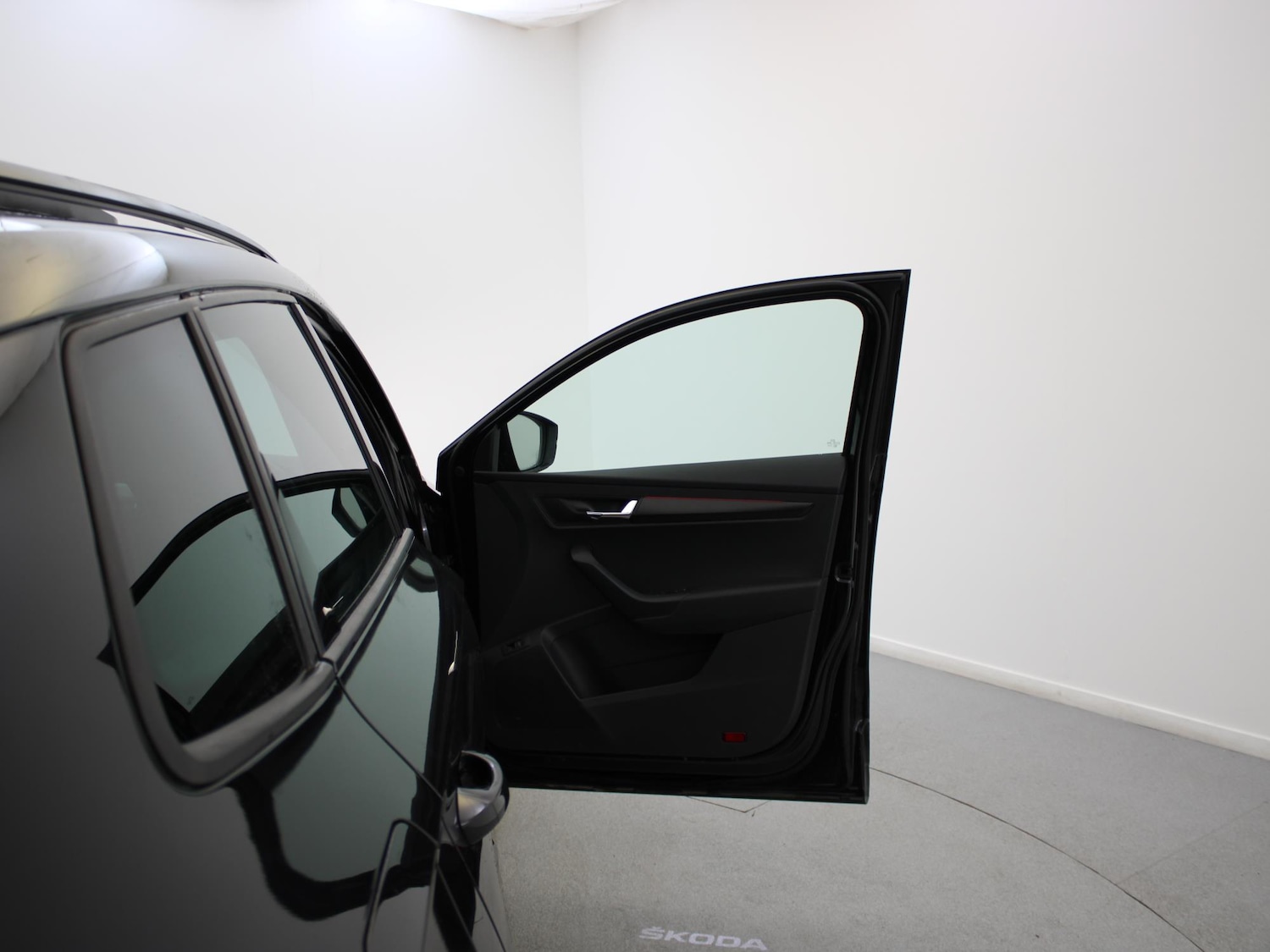 Used Skoda Karoq 2020 for sale - 77240077: Photo 41