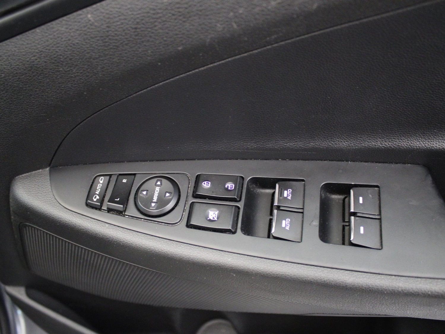 Used Hyundai TUCSON 2018 for sale - 76411635: Photo 36