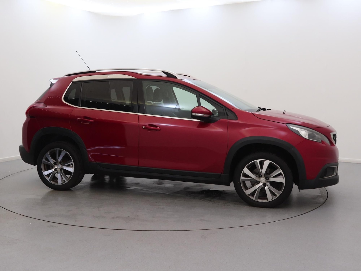 Used Peugeot 2008 2016 for sale - 77348470: Photo 8
