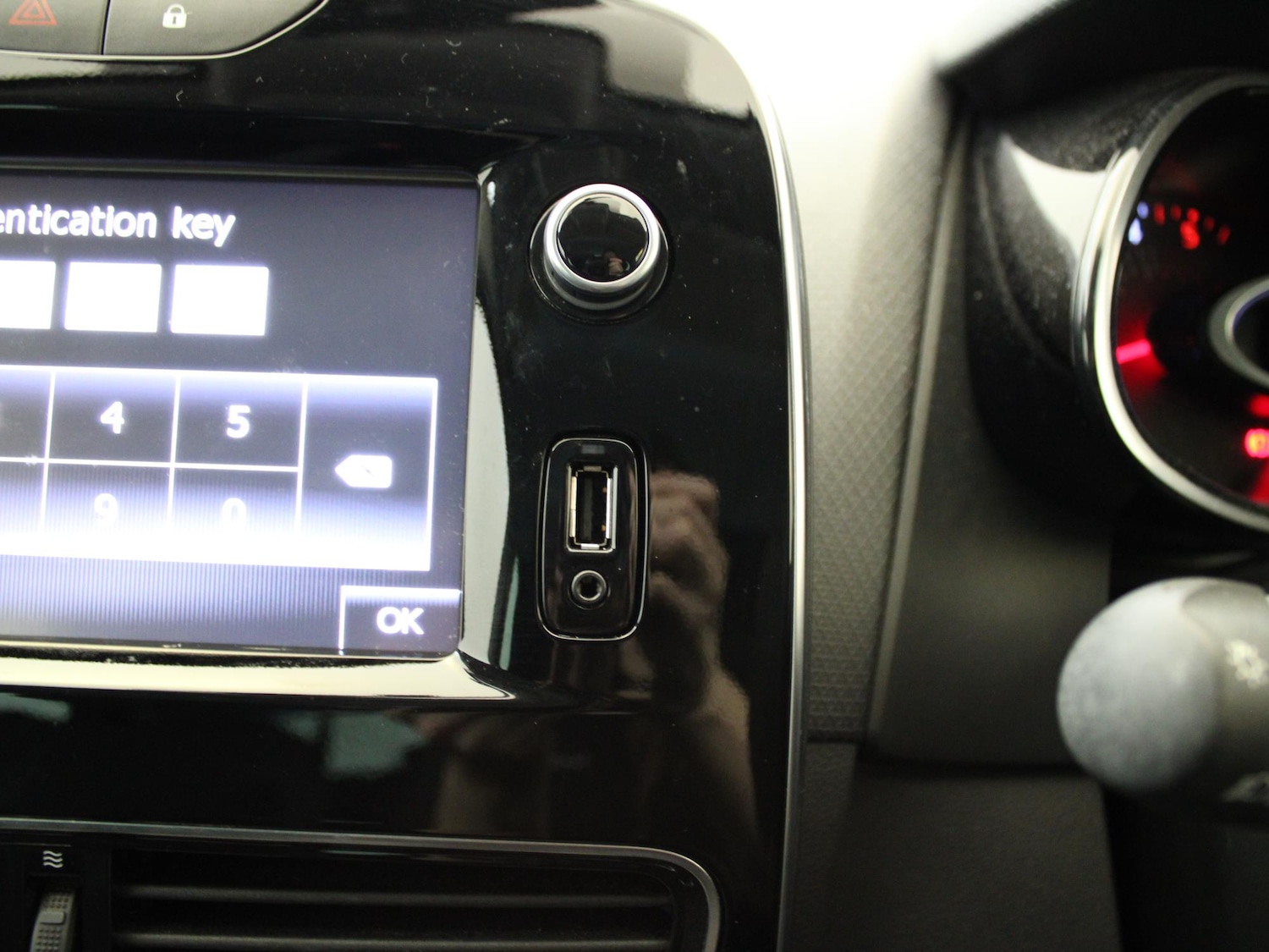 Used Renault Clio 2019 for sale - 77294479: Photo 20