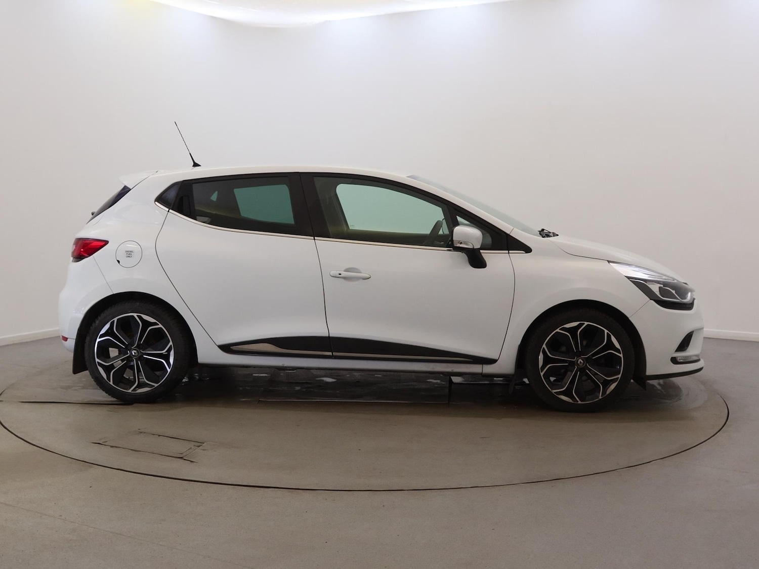 Used Renault Clio 2019 for sale - 77294479: Photo 8
