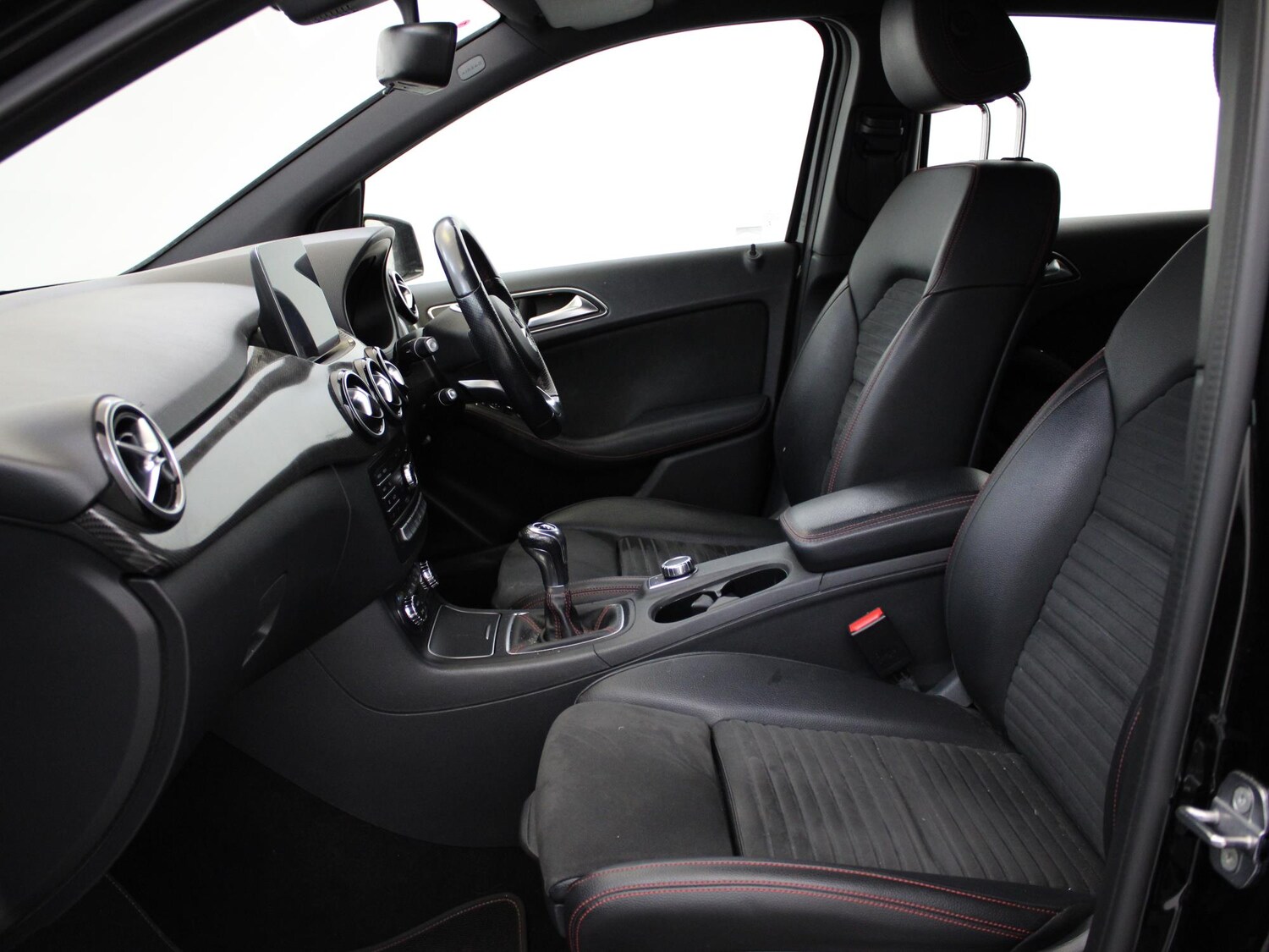 Used Mercedes-Benz B Class 2019 for sale - 77615735: Photo 11