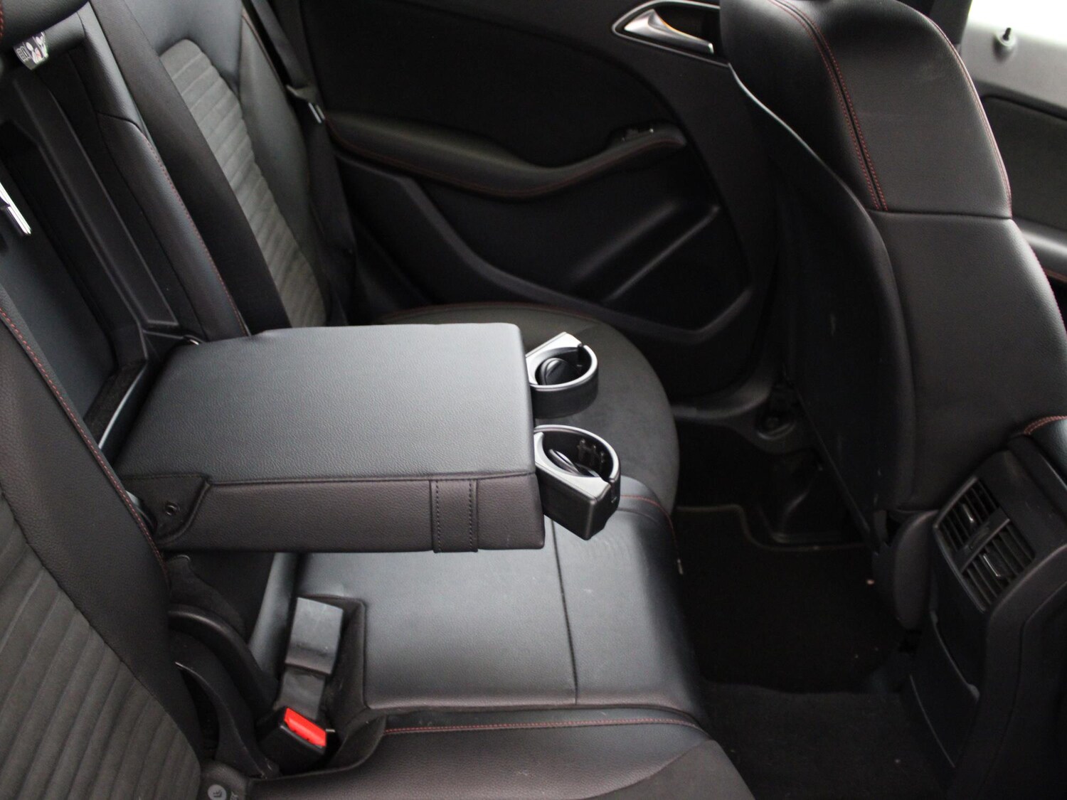 Used Mercedes-Benz B Class 2019 for sale - 77615735: Photo 16