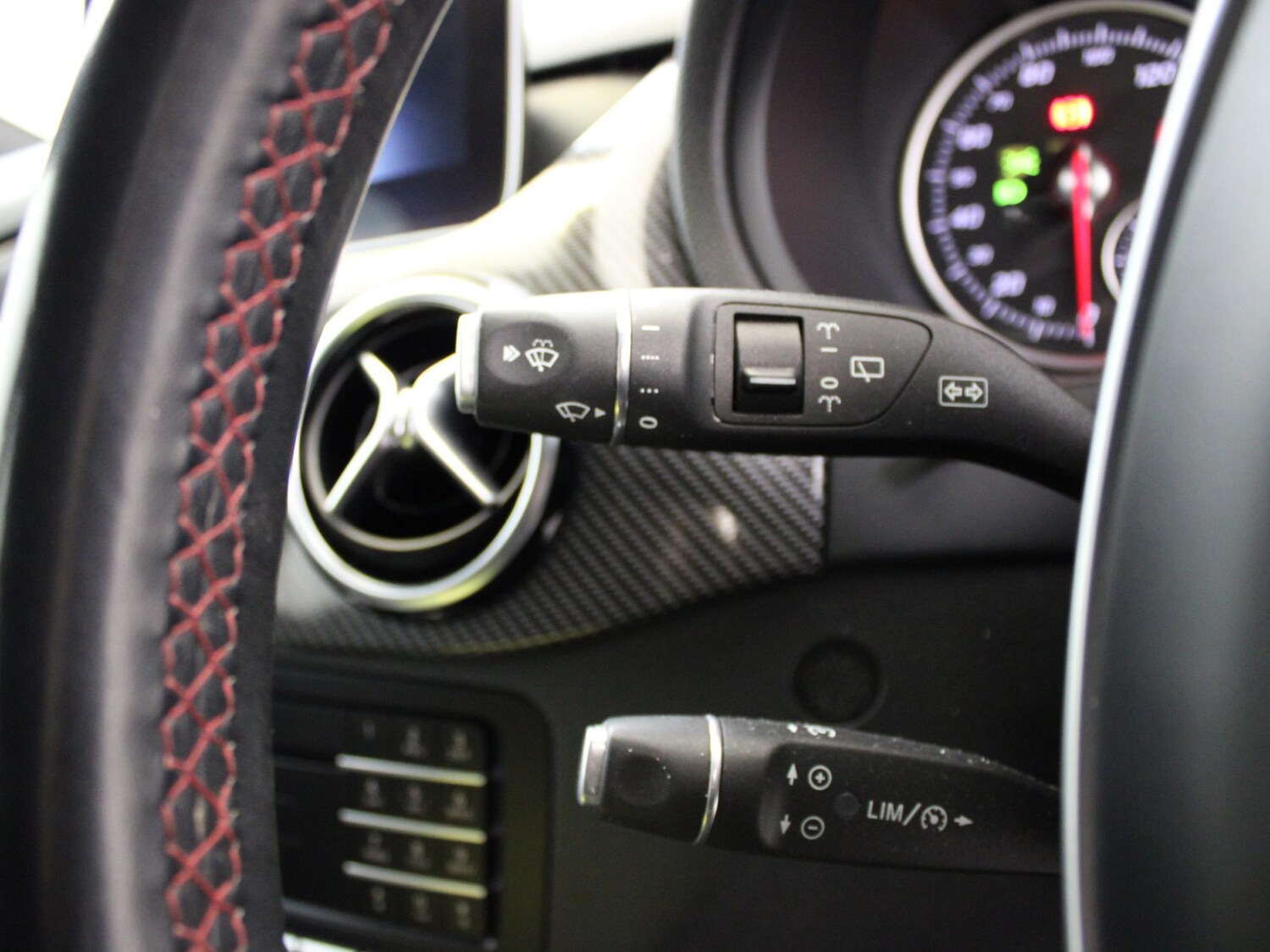 Used Mercedes-Benz B Class 2019 for sale - 77615735: Photo 34