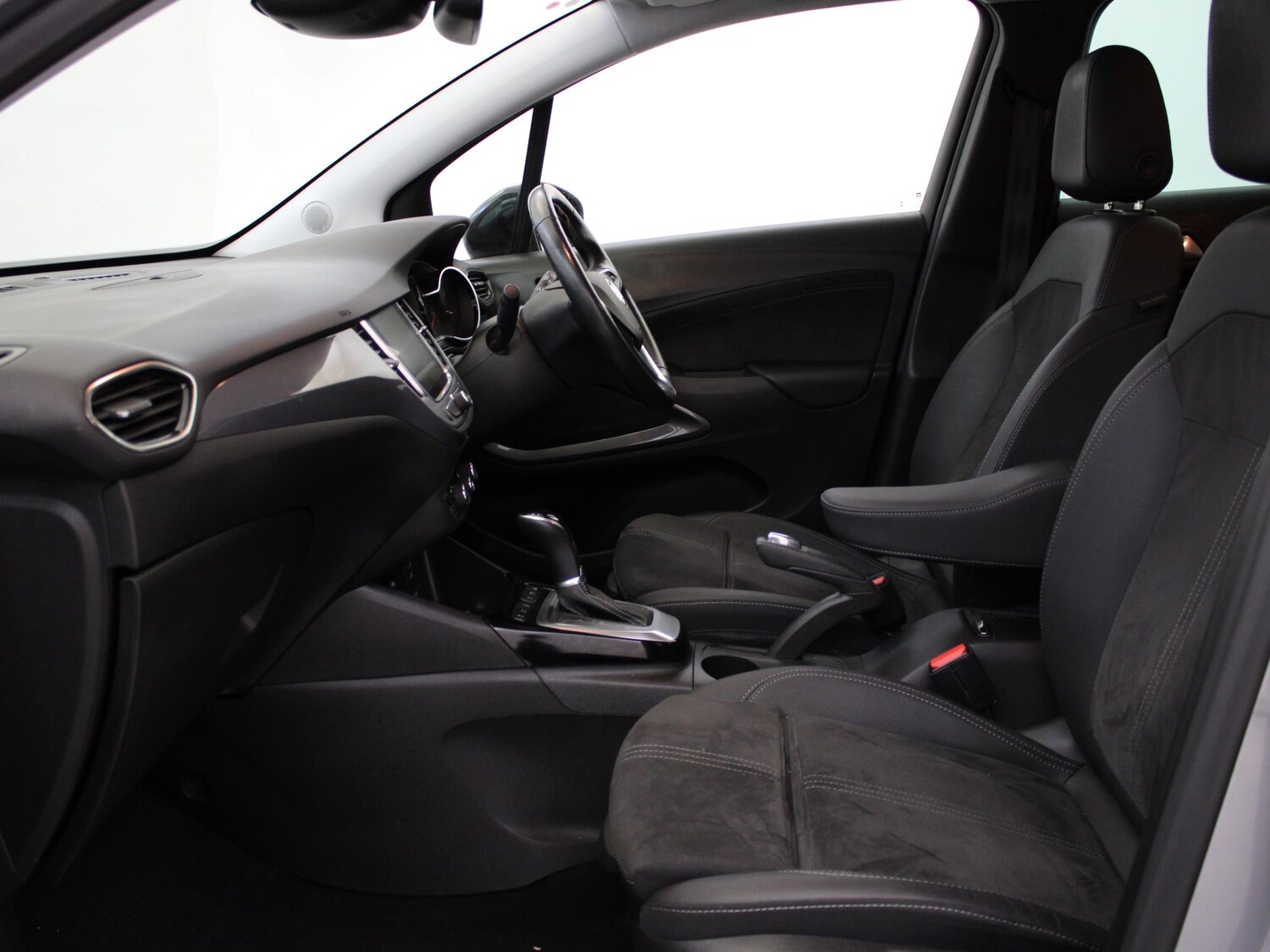 Used Vauxhall Crossland 2022 for sale - 76353236: Photo 11