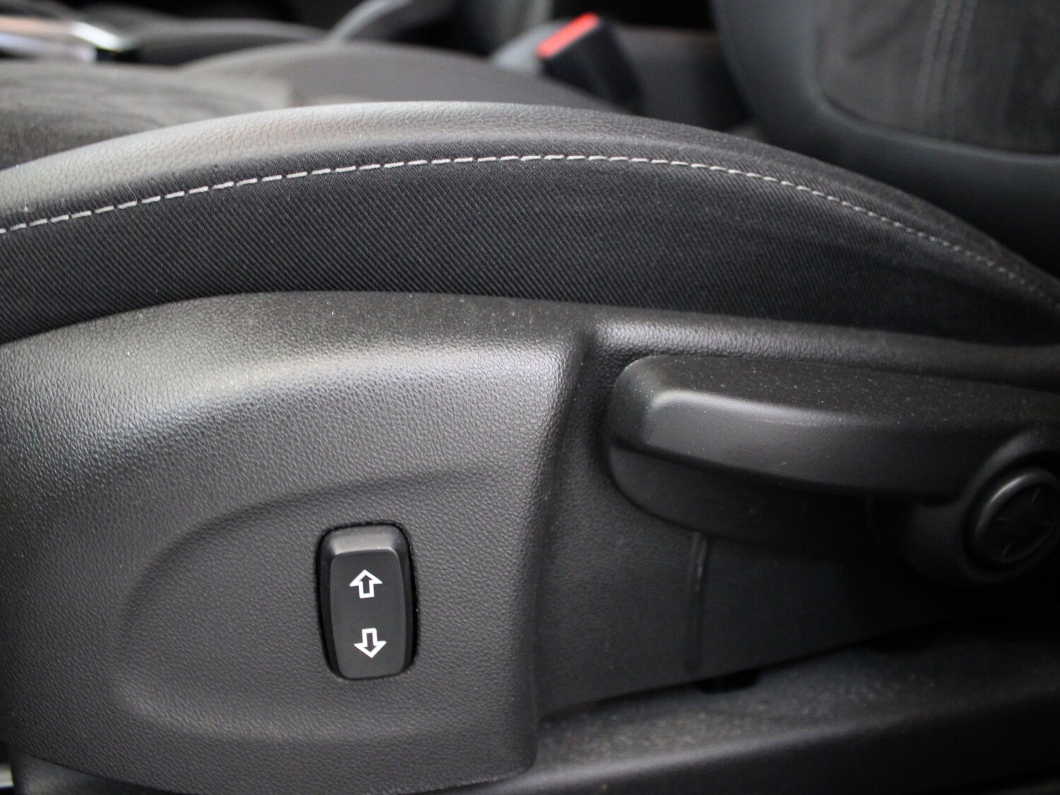 Used Vauxhall Crossland 2022 for sale - 76353236: Photo 12