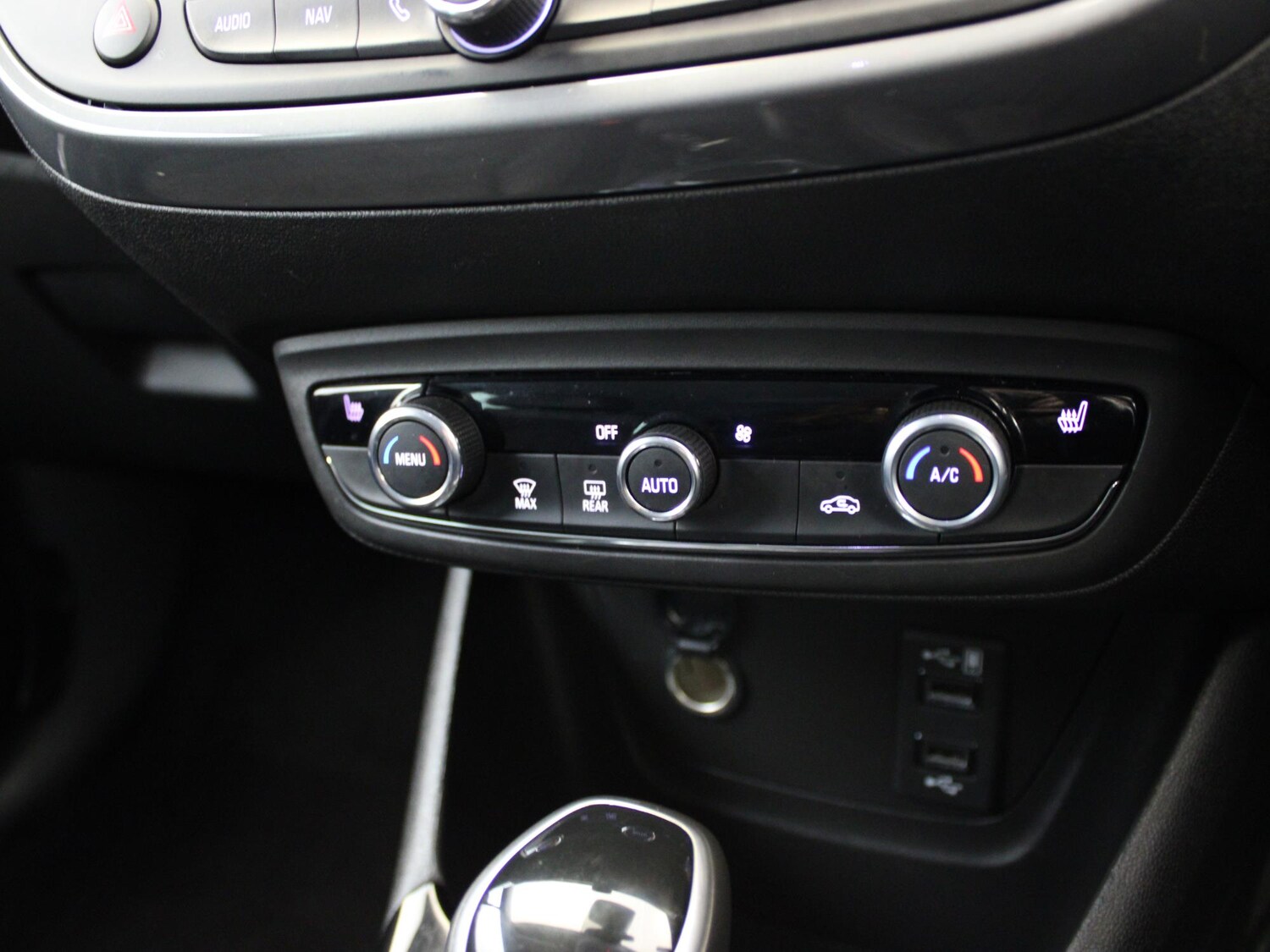 Used Vauxhall Crossland 2022 for sale - 76353236: Photo 24