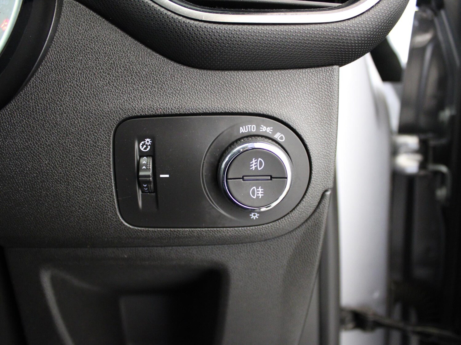 Used Vauxhall Crossland 2022 for sale - 76353236: Photo 30