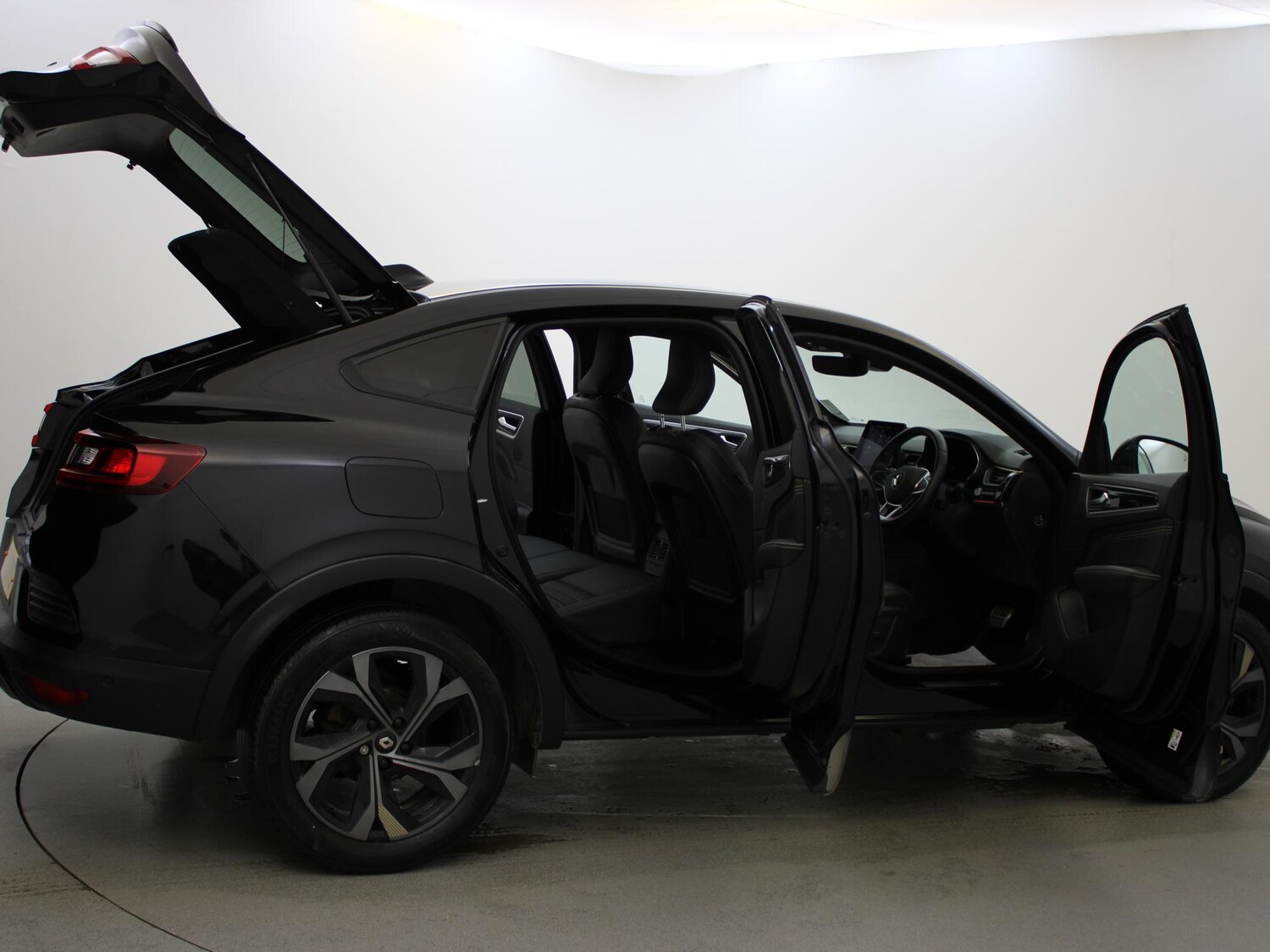 Used Renault Arkana 2023 for sale - 77943839: Photo 31