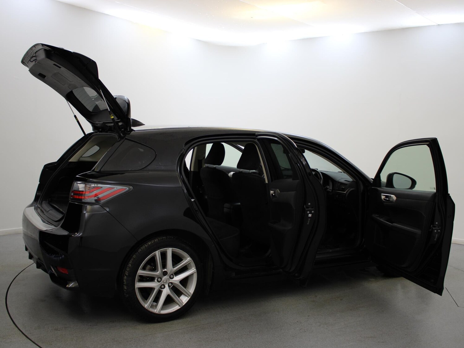 Used Lexus CT 2015 for sale - 76249521: Photo 23