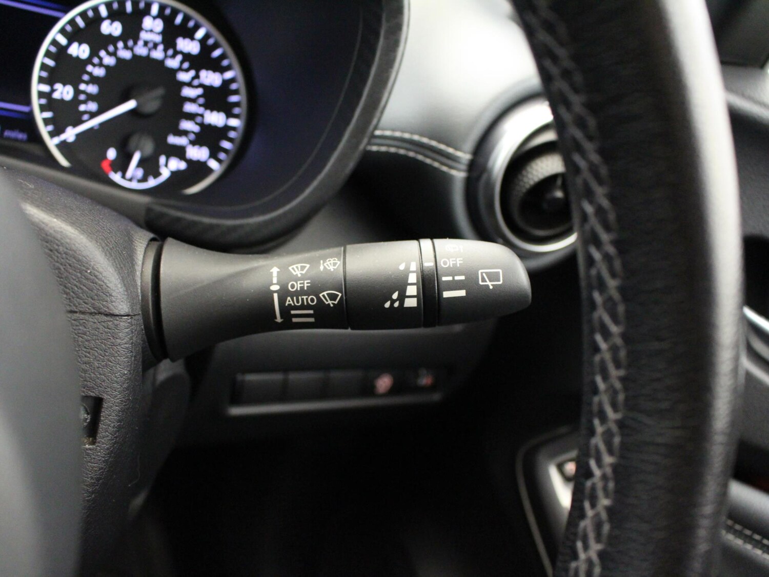 Used Nissan Juke 2020 for sale - 77973195: Photo 32