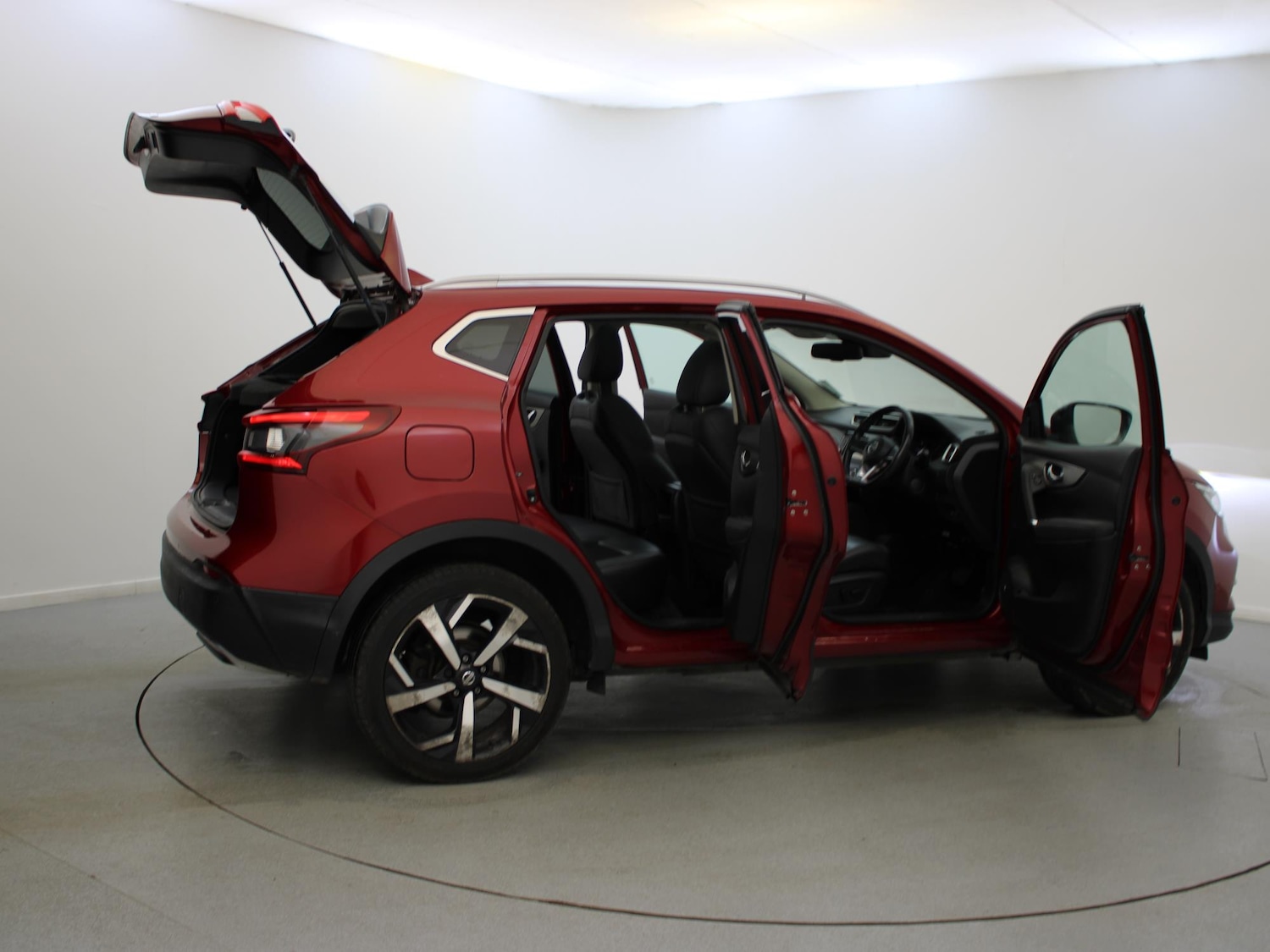 Used Nissan Qashqai 2017 for sale - 76692341: Photo 32