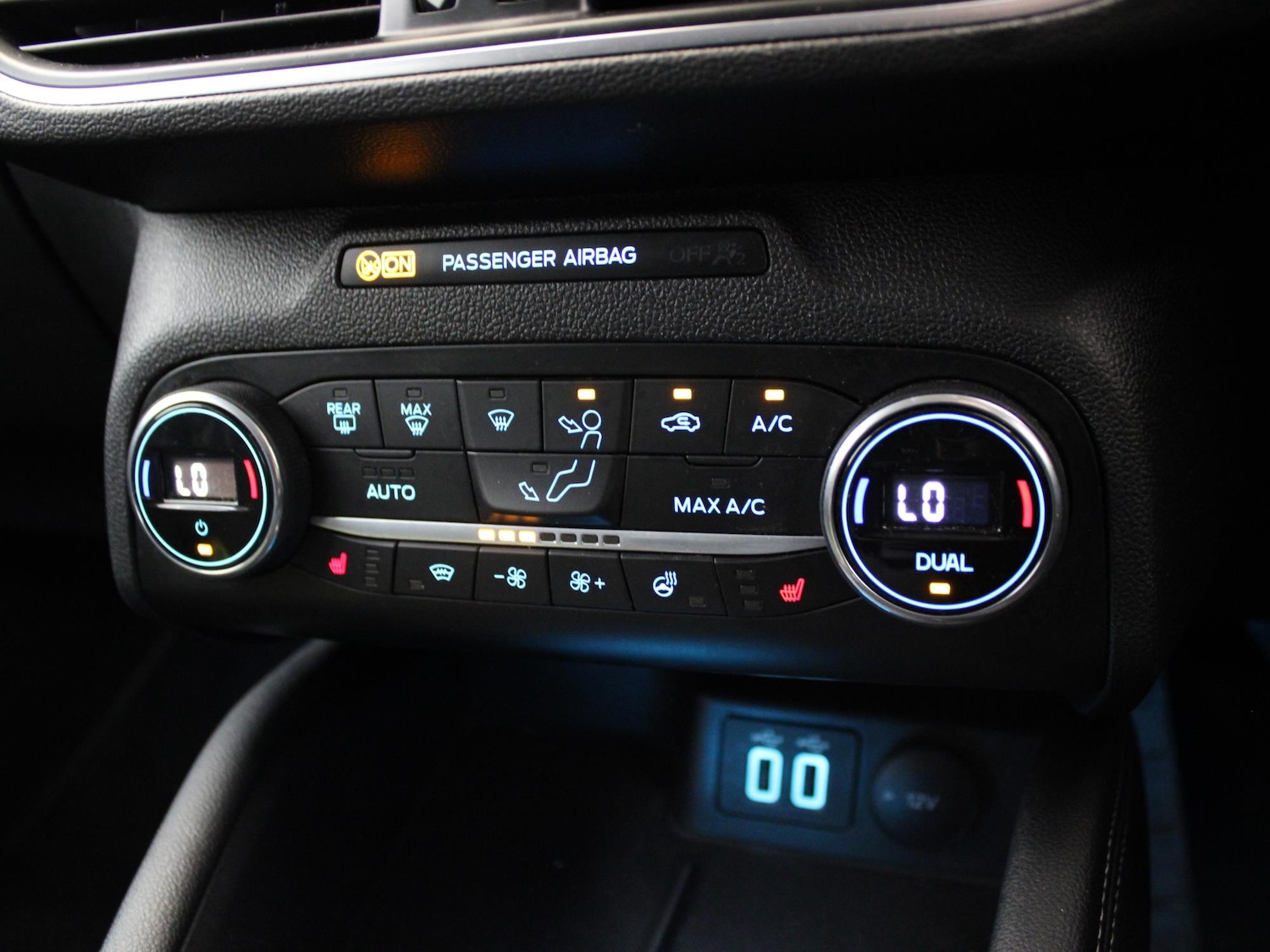 Used Ford Focus 2022 for sale - 76097399: Photo 24