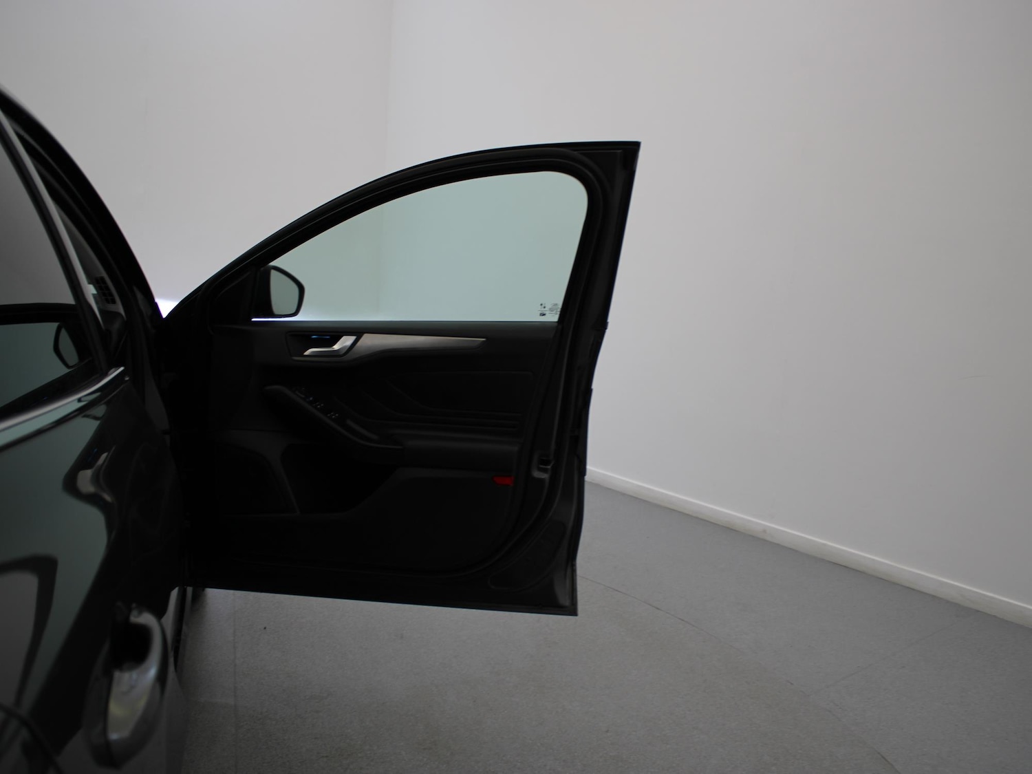 Used Ford Focus 2022 for sale - 76097399: Photo 30