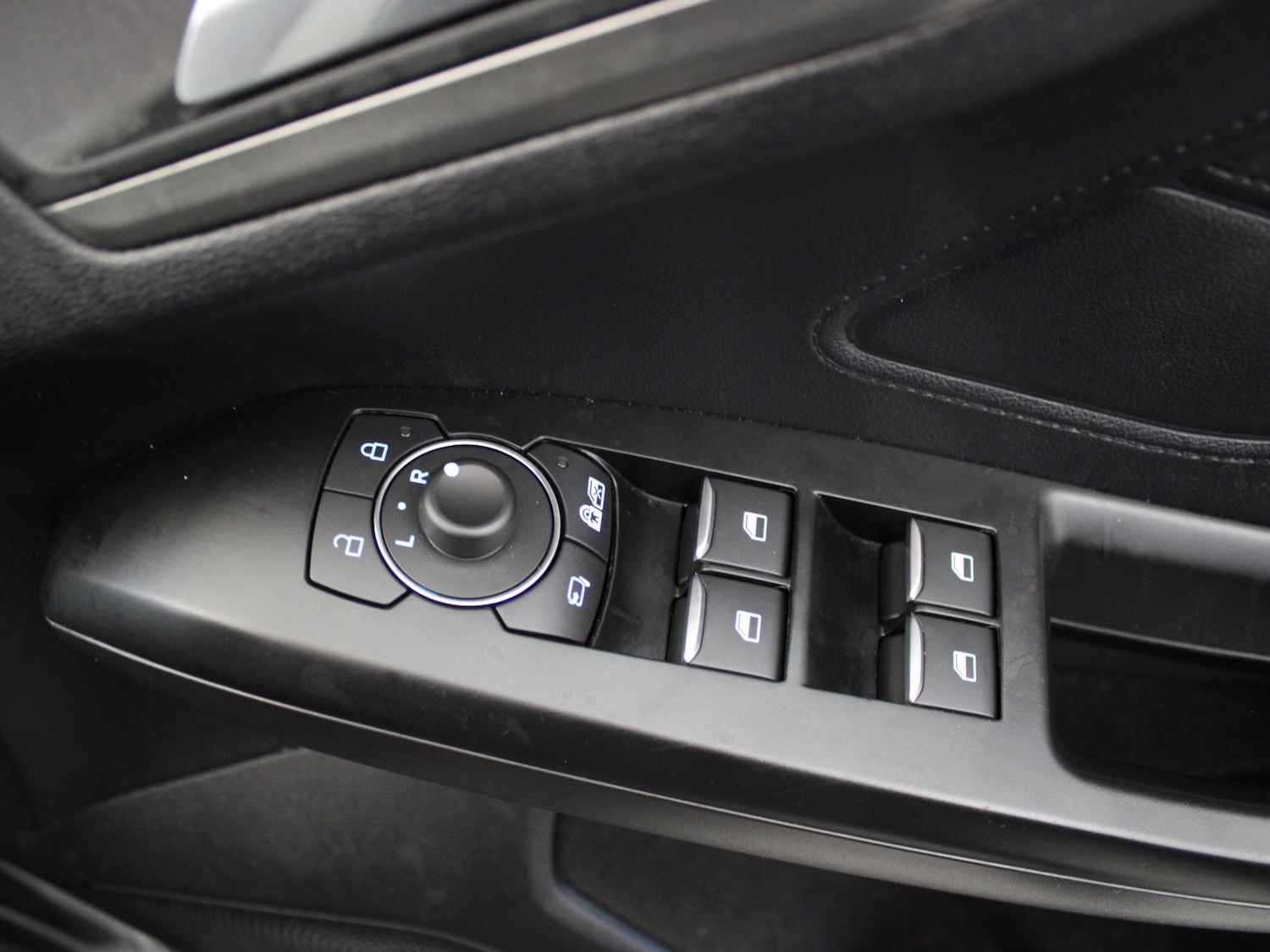 Used Ford Focus 2022 for sale - 76097399: Photo 31