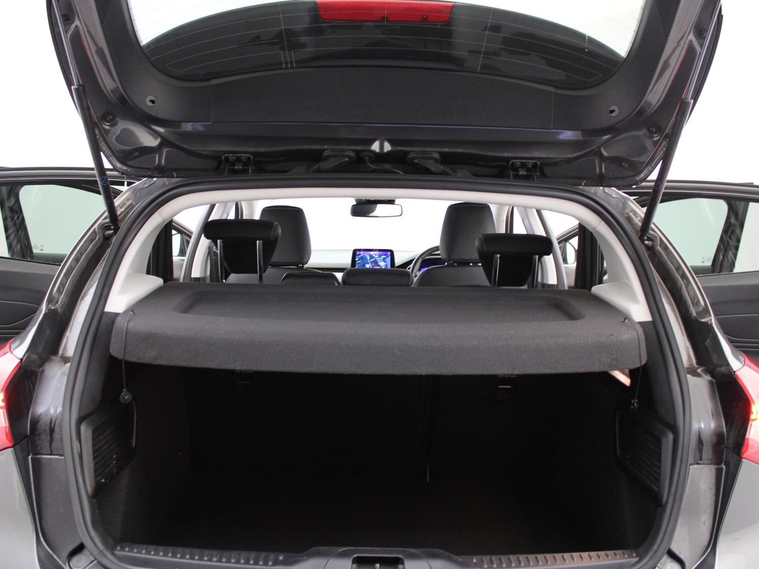 Used Ford Focus 2022 for sale - 76097399: Photo 32