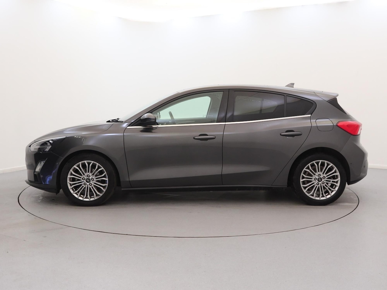 Used Ford Focus 2022 for sale - 76097399: Photo 4