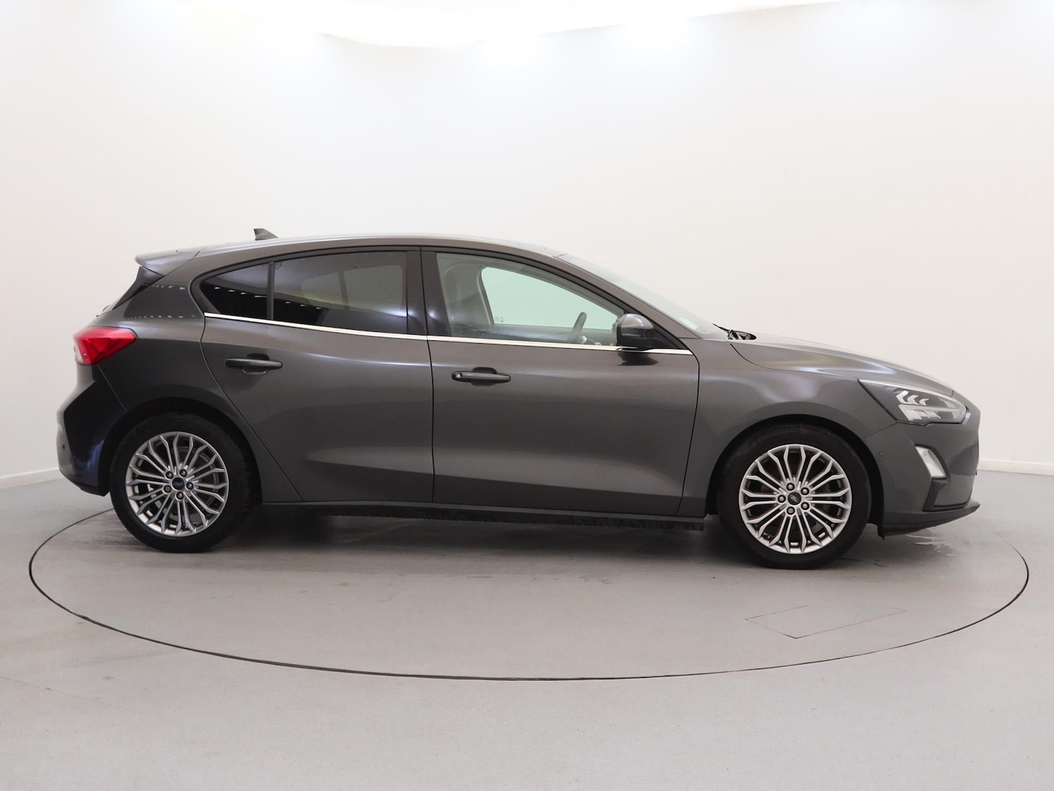 Used Ford Focus 2022 for sale - 76097399: Photo 8