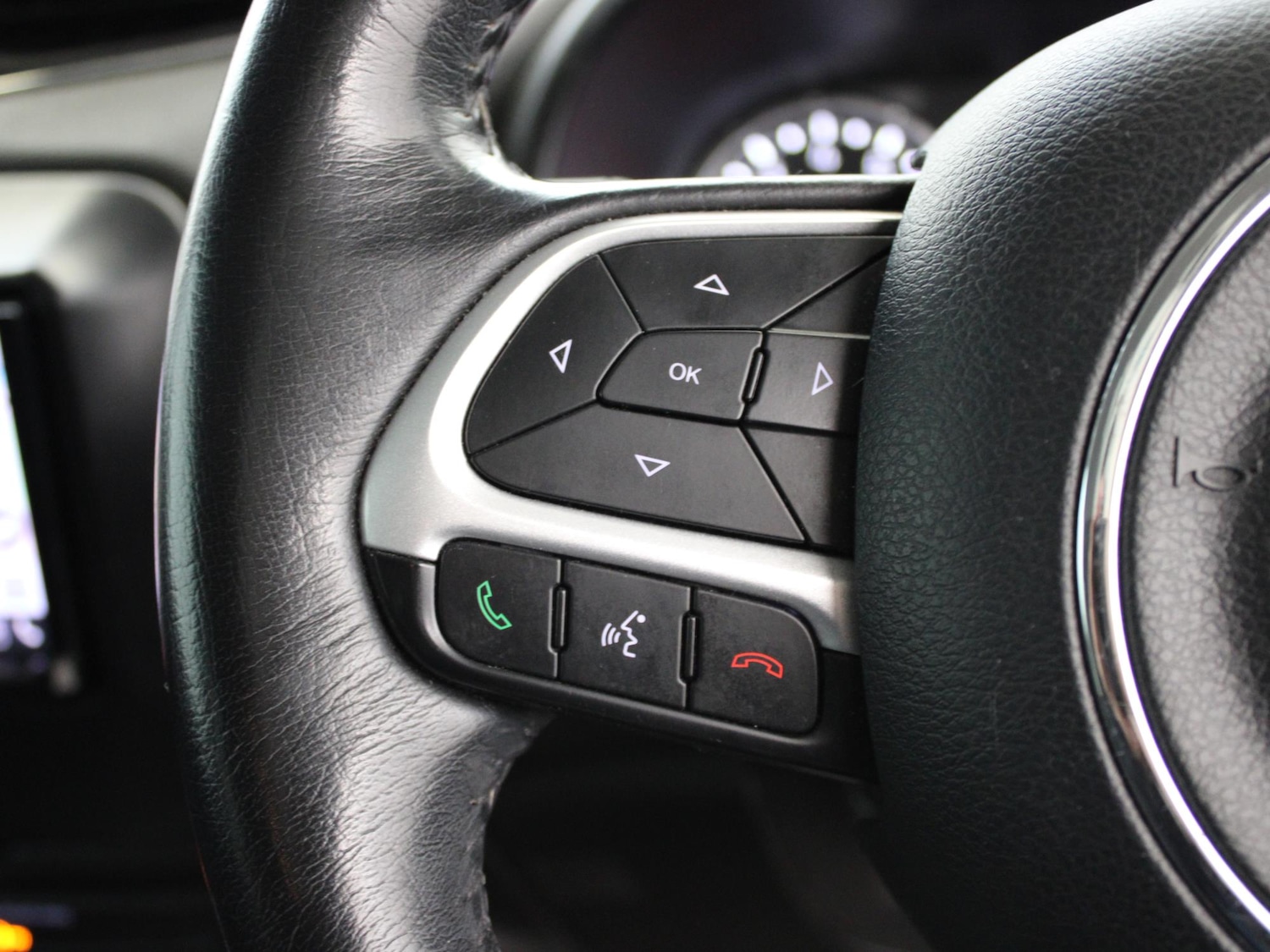 Used Jeep Renegade 2017 for sale - 77895890: Photo 27