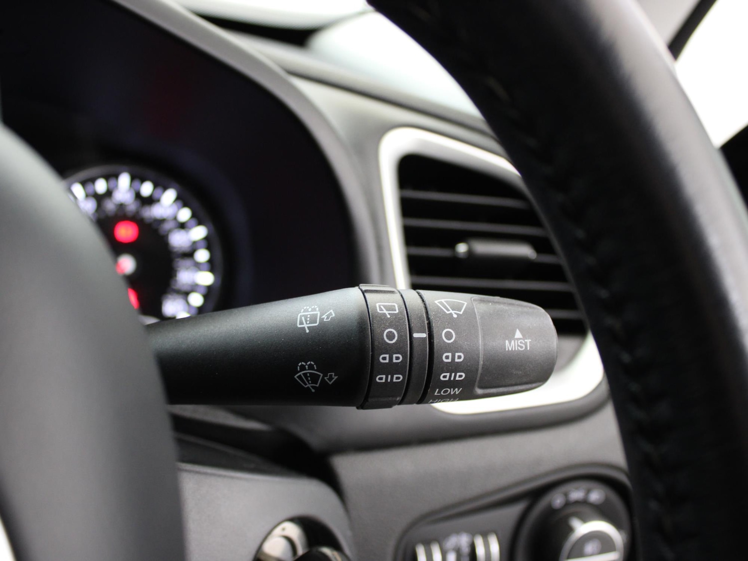 Used Jeep Renegade 2017 for sale - 77895890: Photo 30