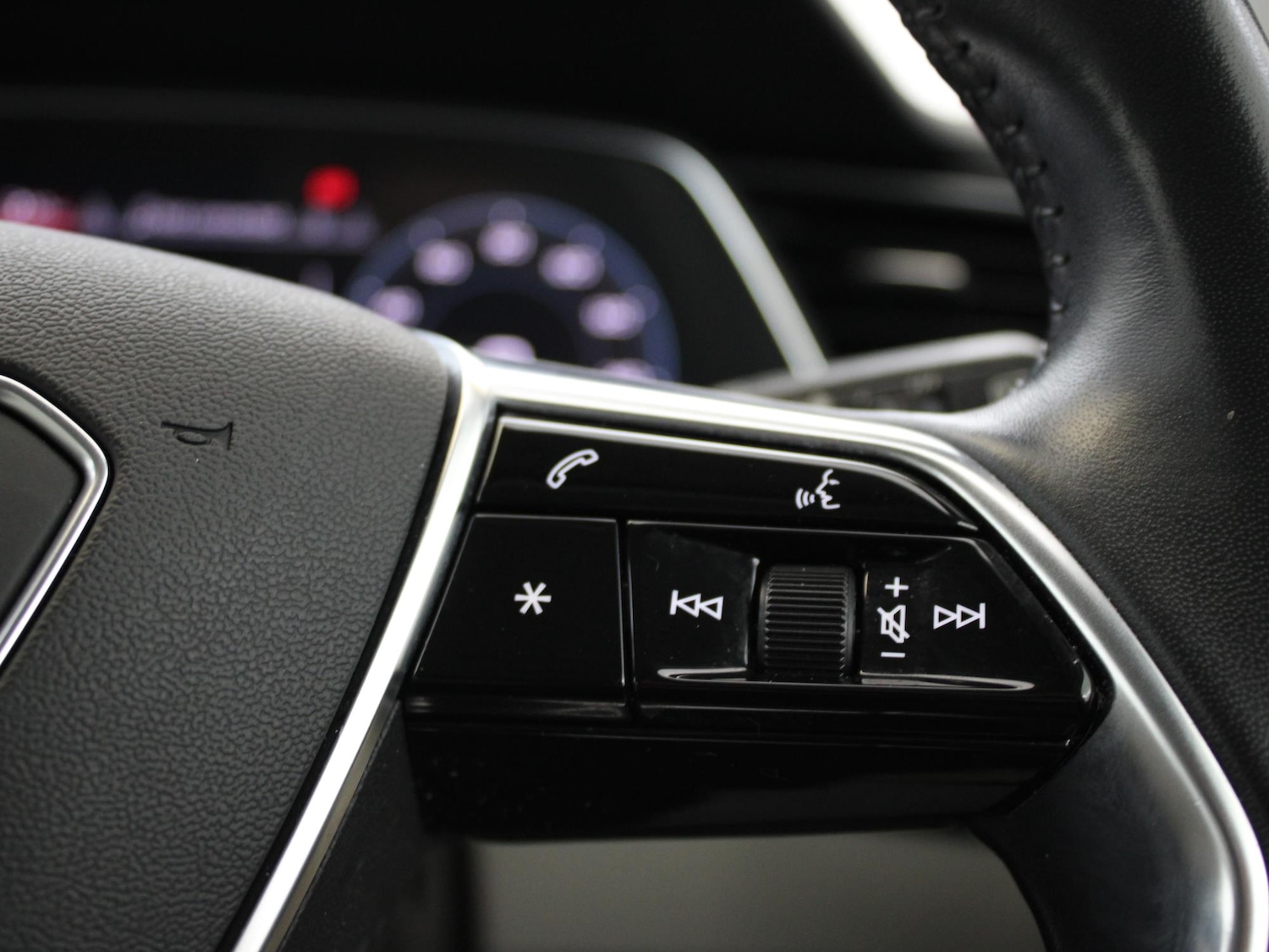 Used Audi e-tron 2019 for sale - 77398062: Photo 15