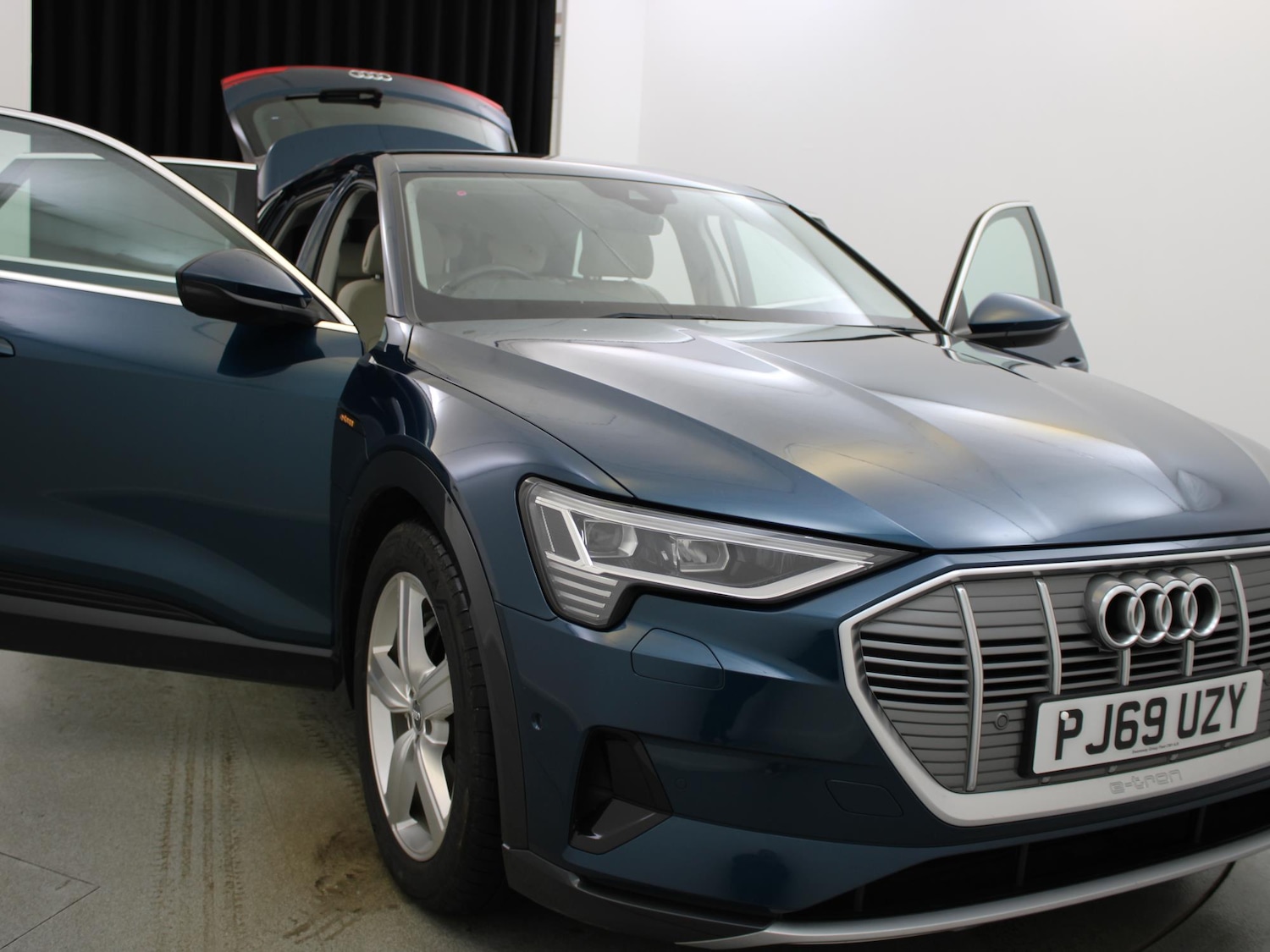 Used Audi e-tron 2019 for sale - 77398062: Photo 35