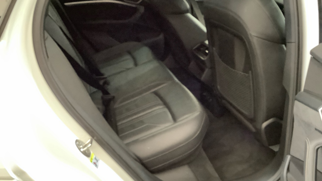Used Audi e-tron 2023 for sale - 77996434: Photo 7
